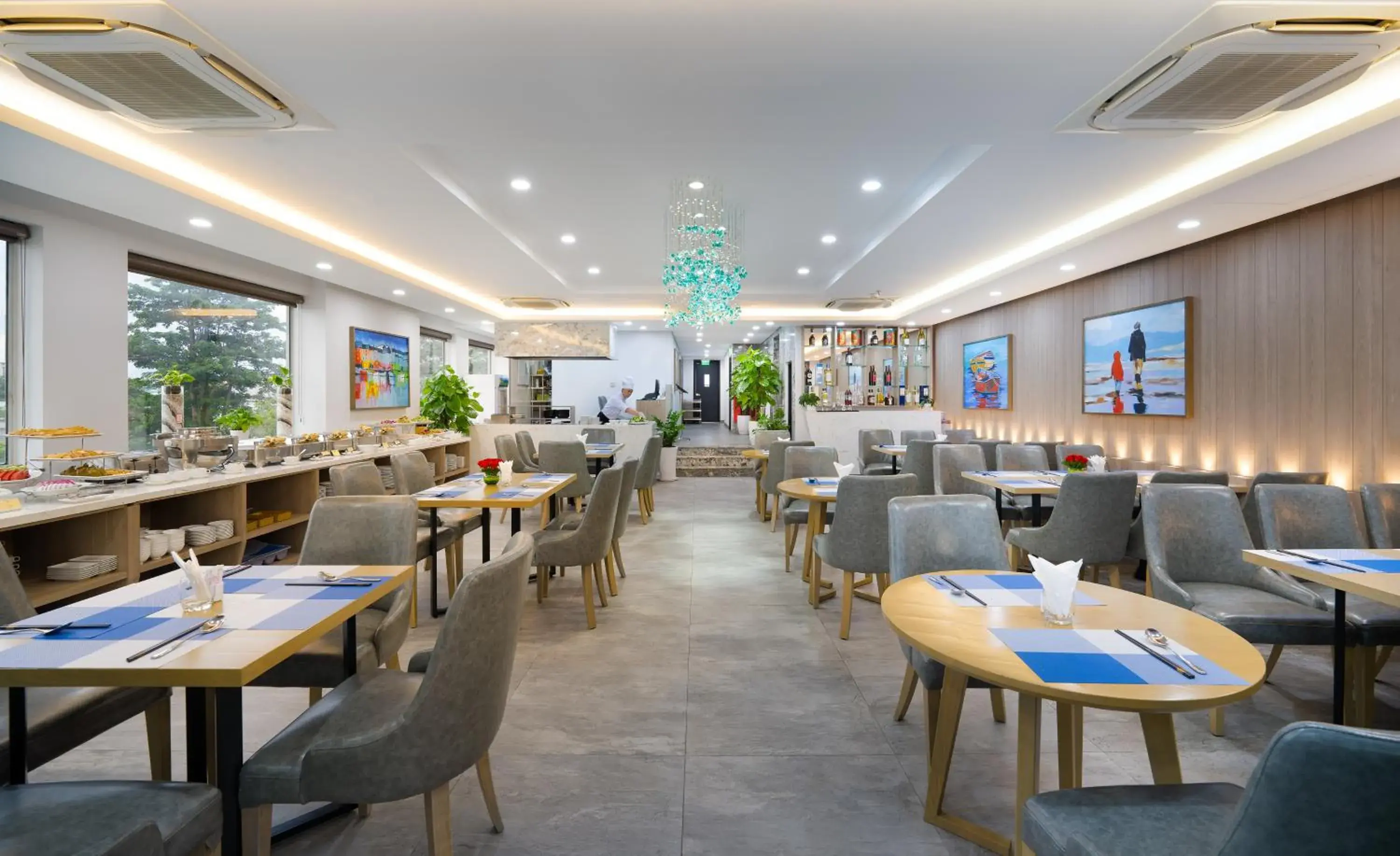 Restaurant/places to eat in Nguyen Gia Hotel Restaurant/places to eat in Nguyen Gia Hotel