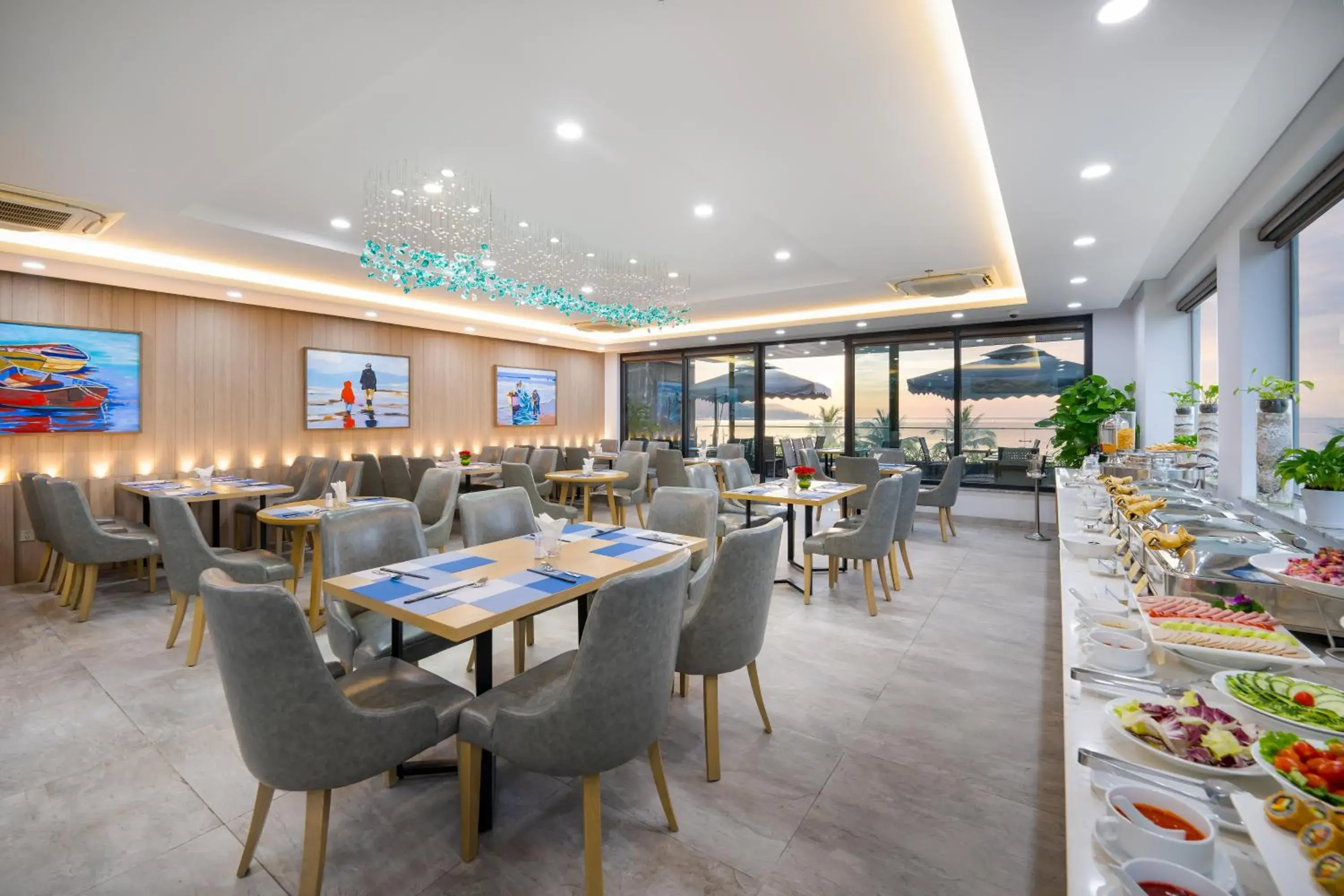 Restaurant/places to eat in Nguyen Gia Hotel Restaurant/places to eat in Nguyen Gia Hotel