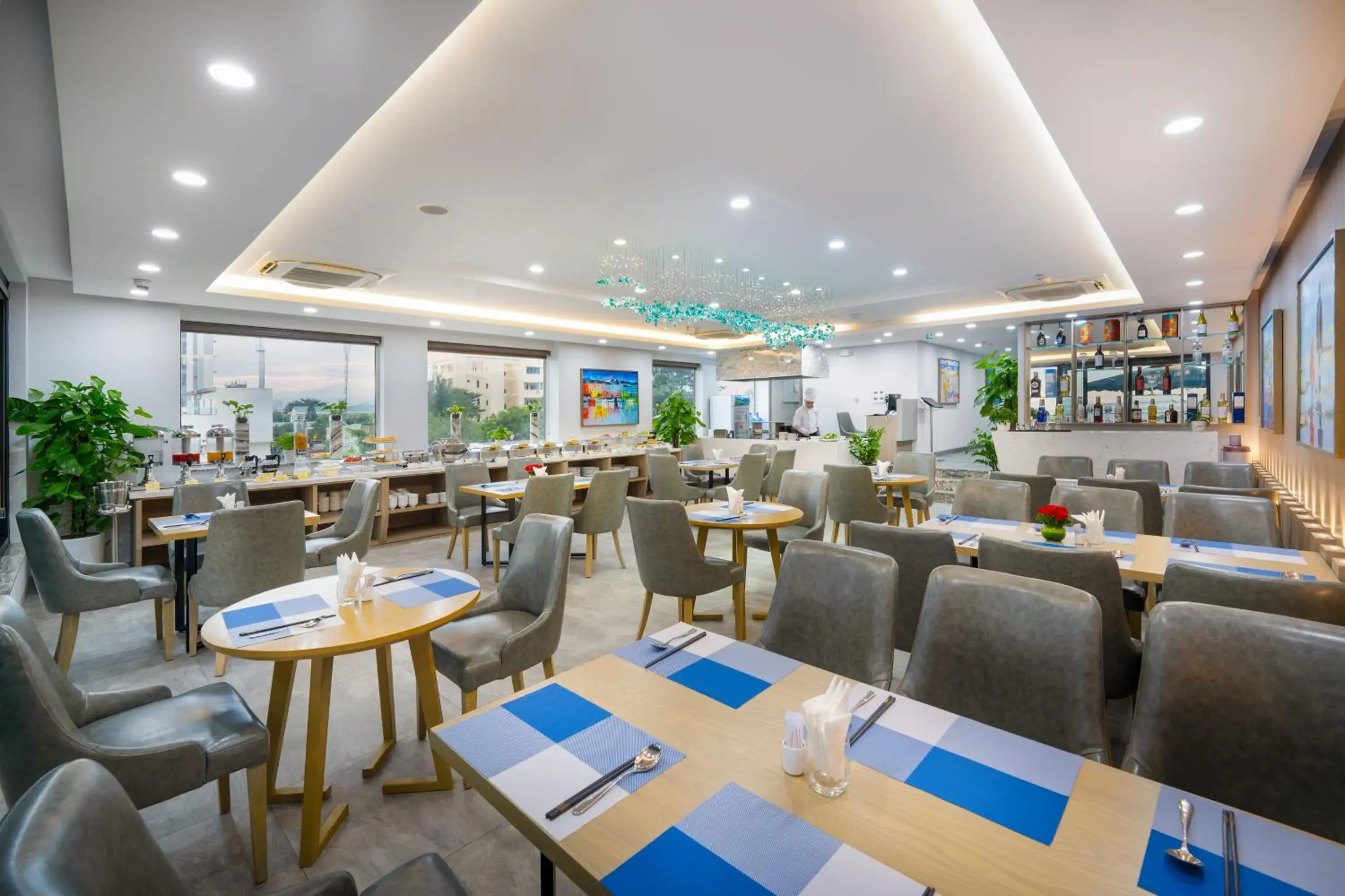 Restaurant/places to eat in Nguyen Gia Hotel Restaurant/places to eat in Nguyen Gia Hotel
