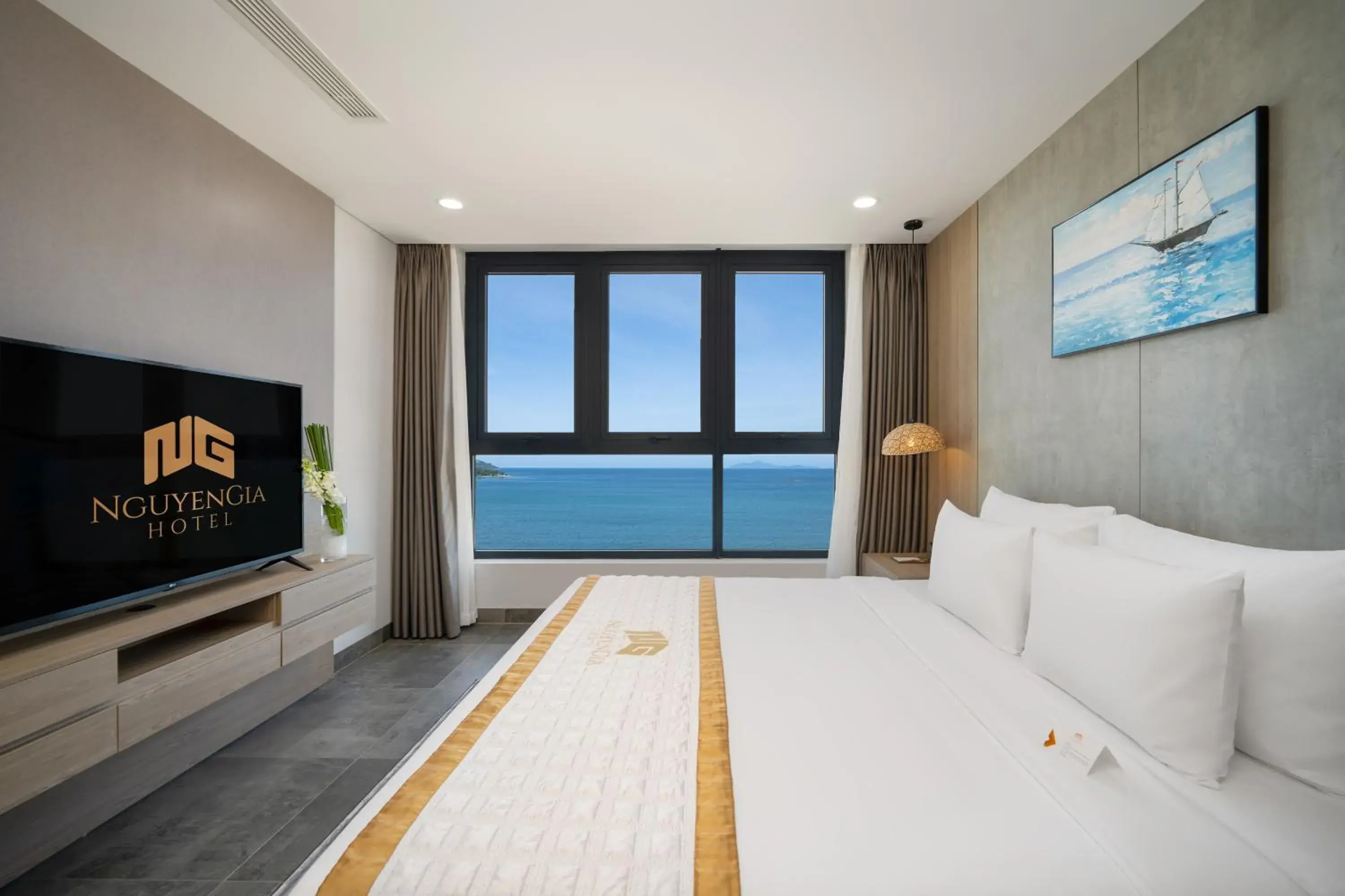 Bed in Nguyen Gia Hotel Bed in Nguyen Gia Hotel