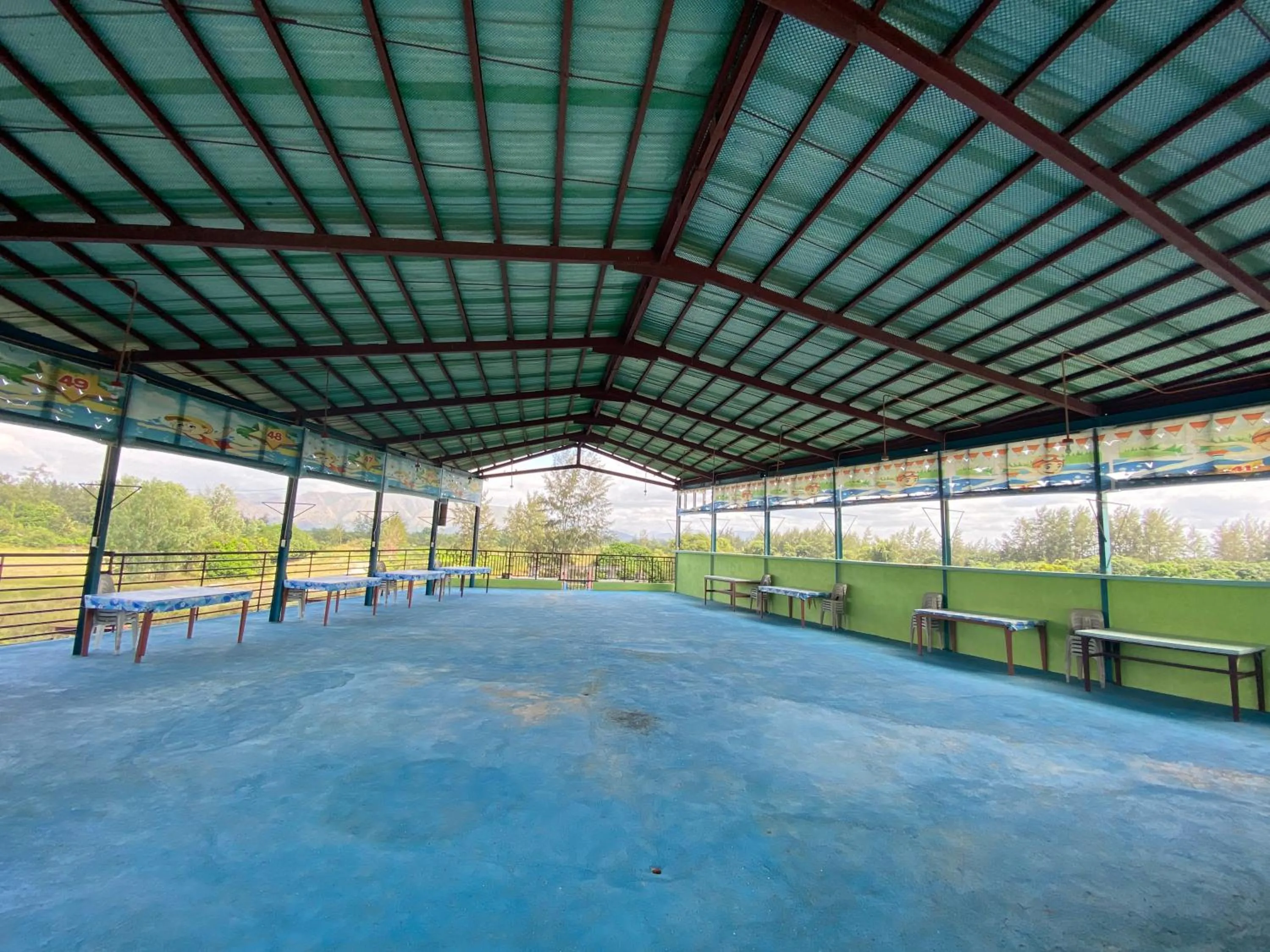 Area and facilities in RedDoorz Plus @ Lhexlyn Resort San Narciso