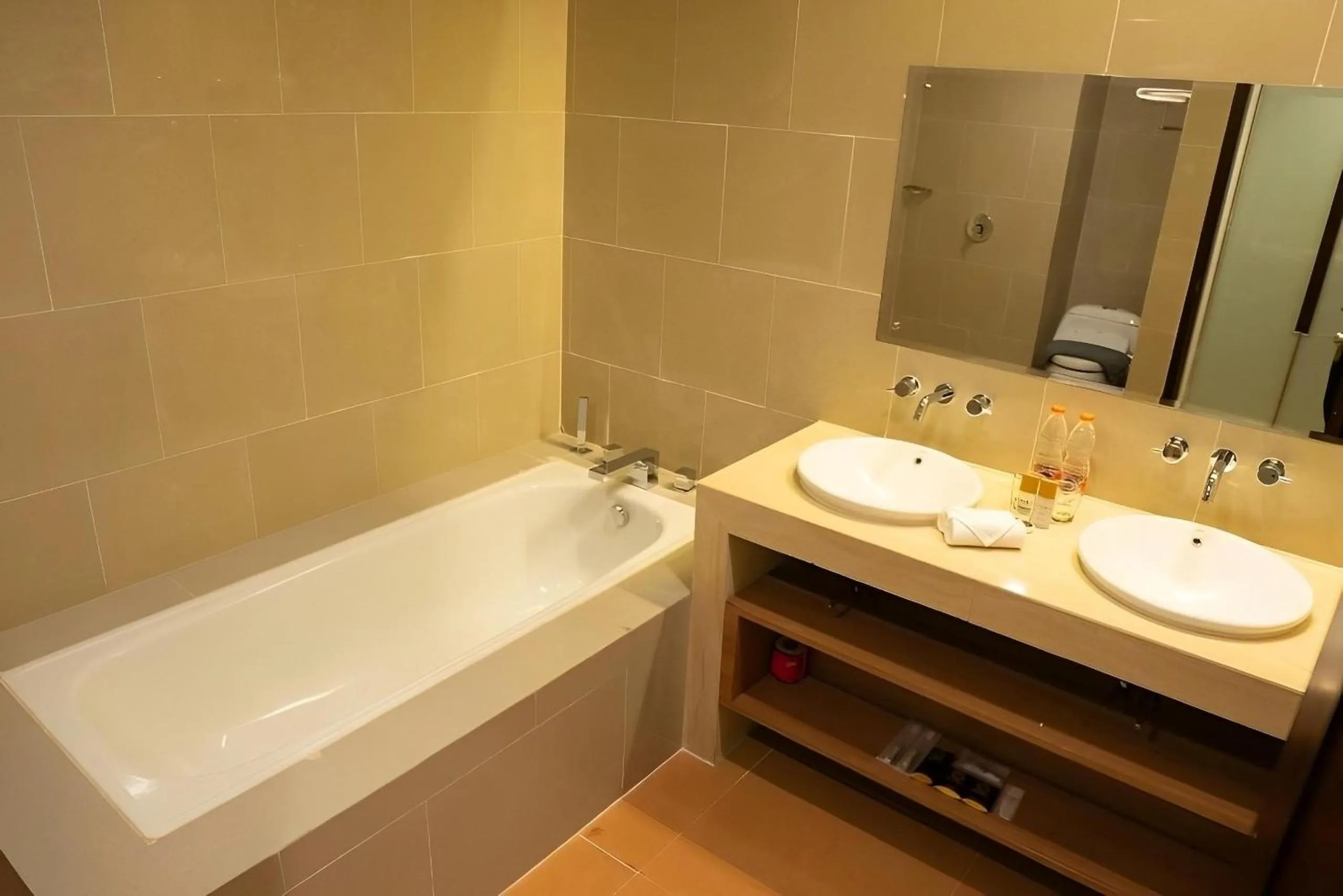 Shower in BRITS HOTEL PANGKALAN BUN