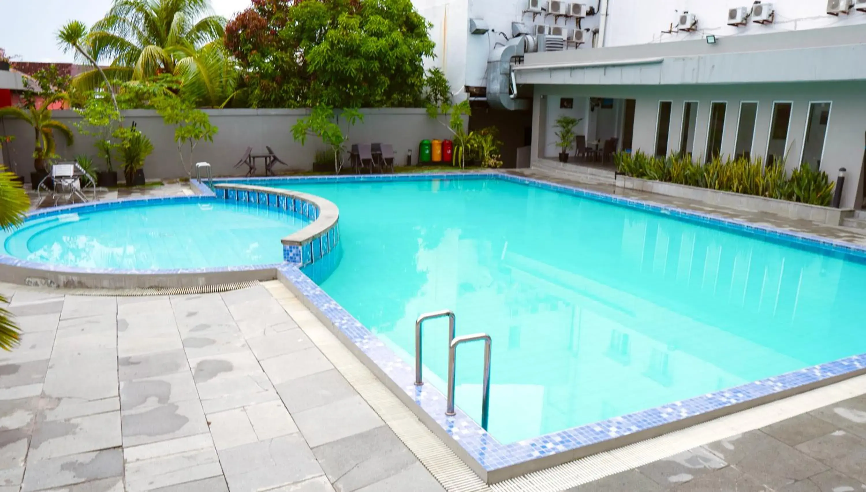 Swimming pool in BRITS HOTEL PANGKALAN BUN Swimming pool in BRITS HOTEL PANGKALAN BUN