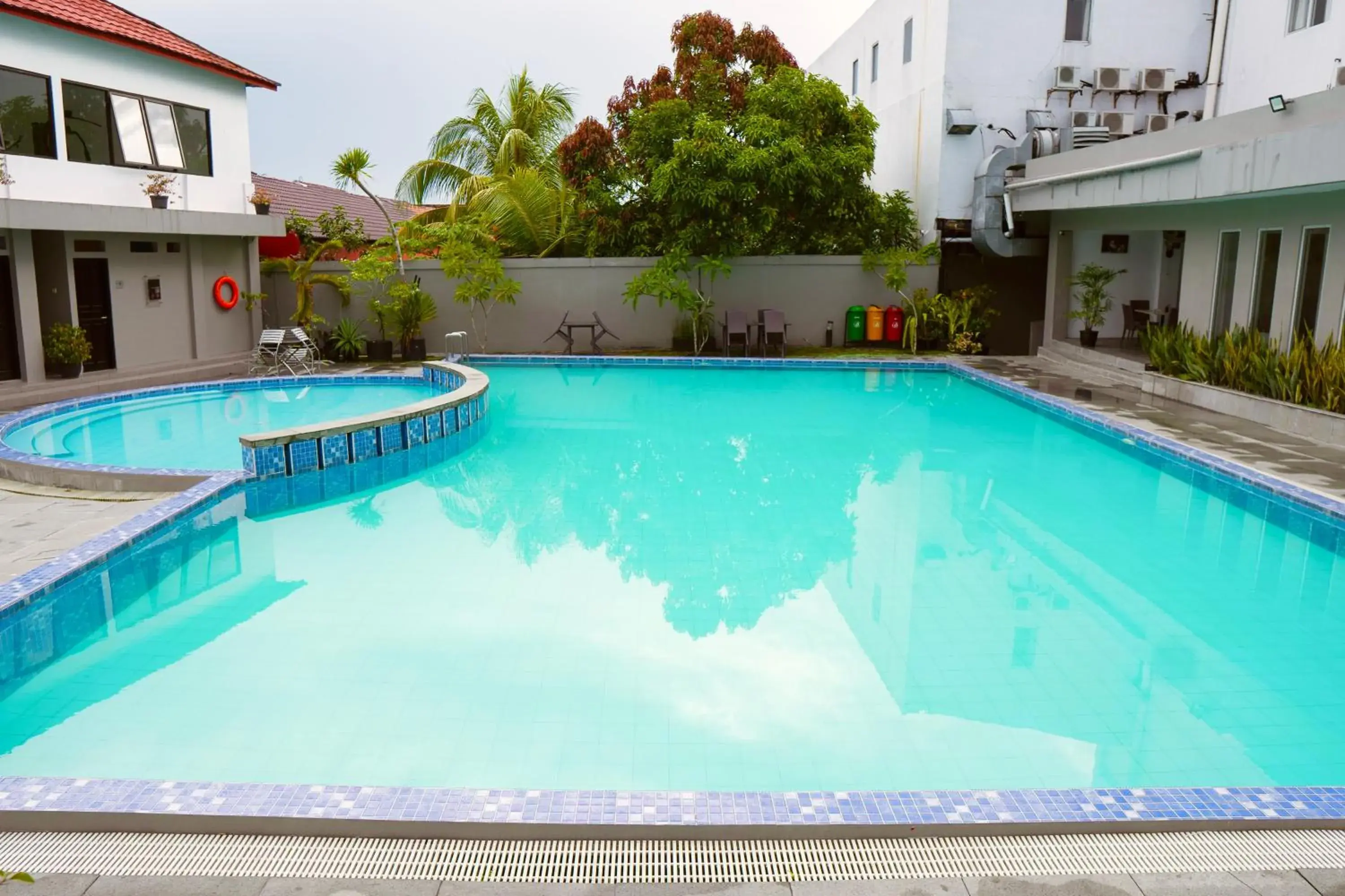 Swimming pool in BRITS HOTEL PANGKALAN BUN Swimming pool in BRITS HOTEL PANGKALAN BUN