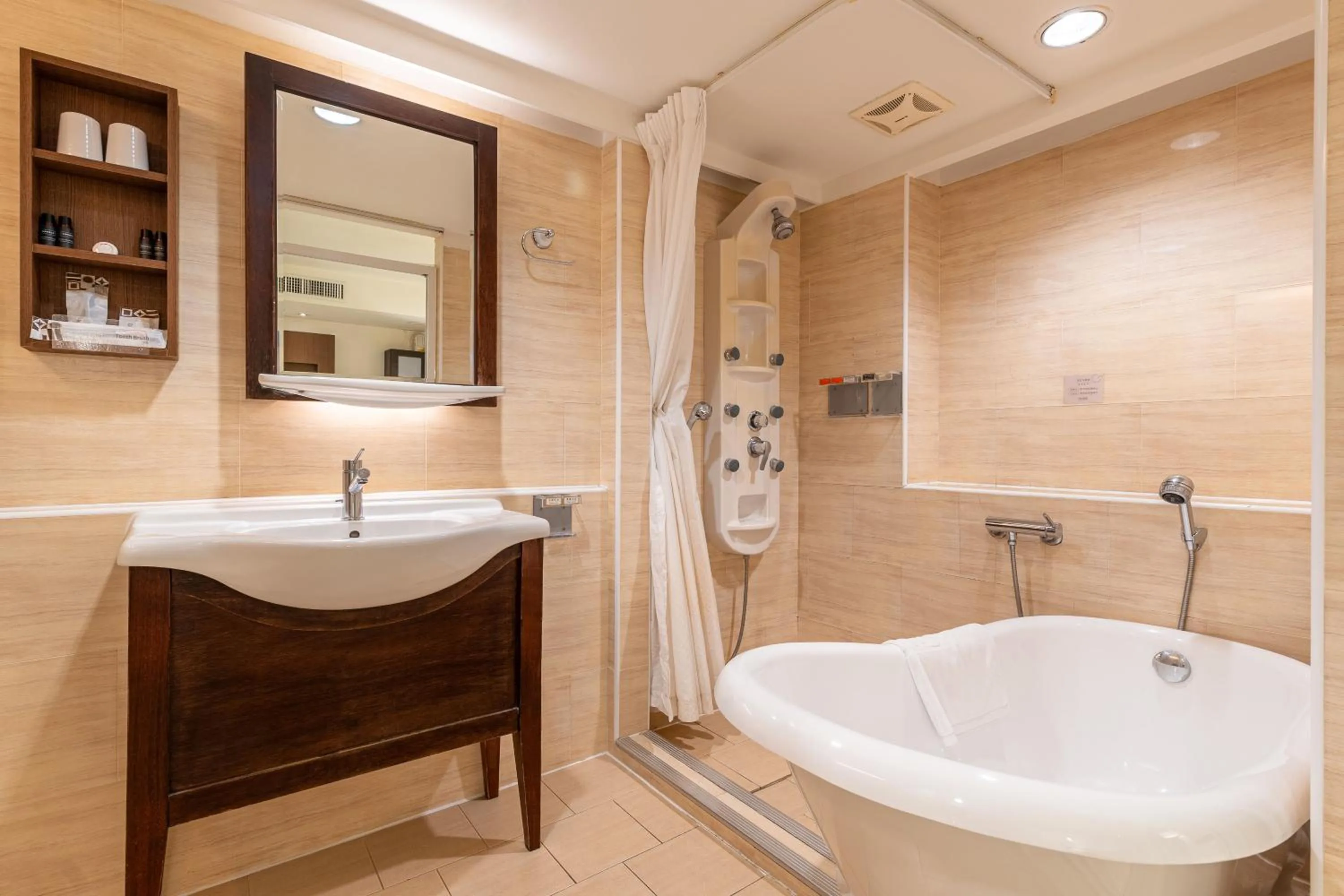 Bathroom in Guide Hotel Kaohsiung Shinkuchan