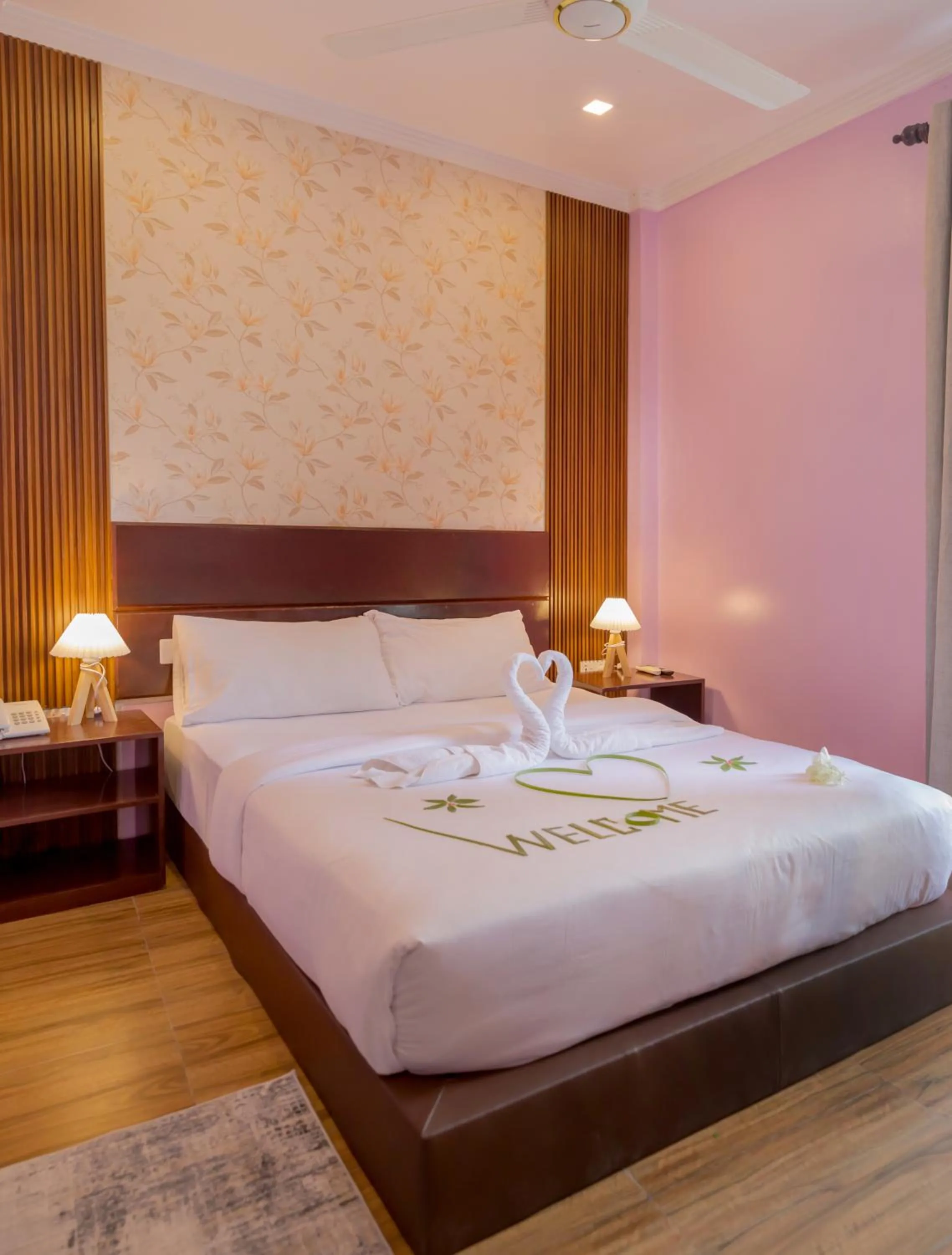 Bed in WhiteShell Island Hotel & Spa