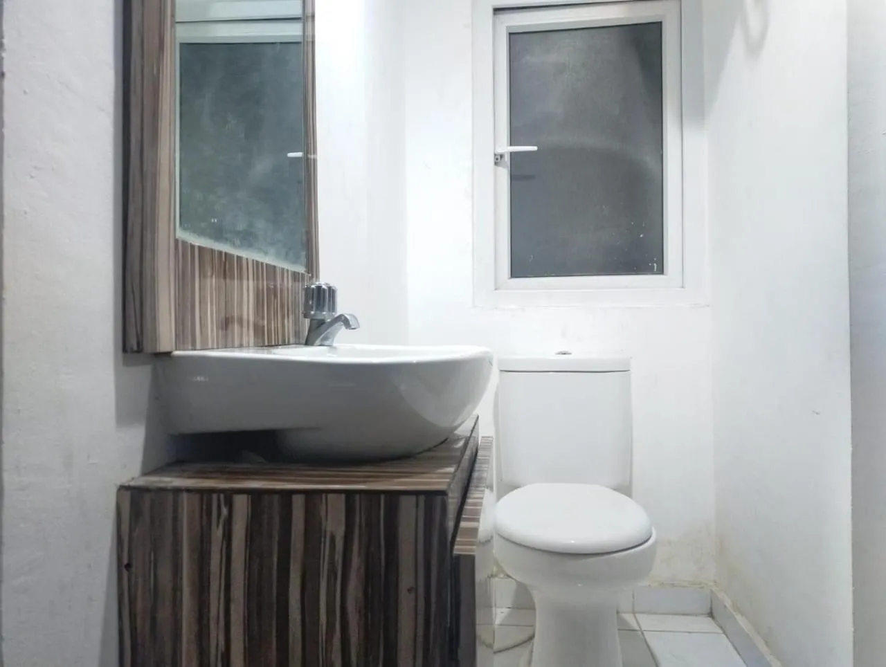 Bathroom in Aesthetic Room