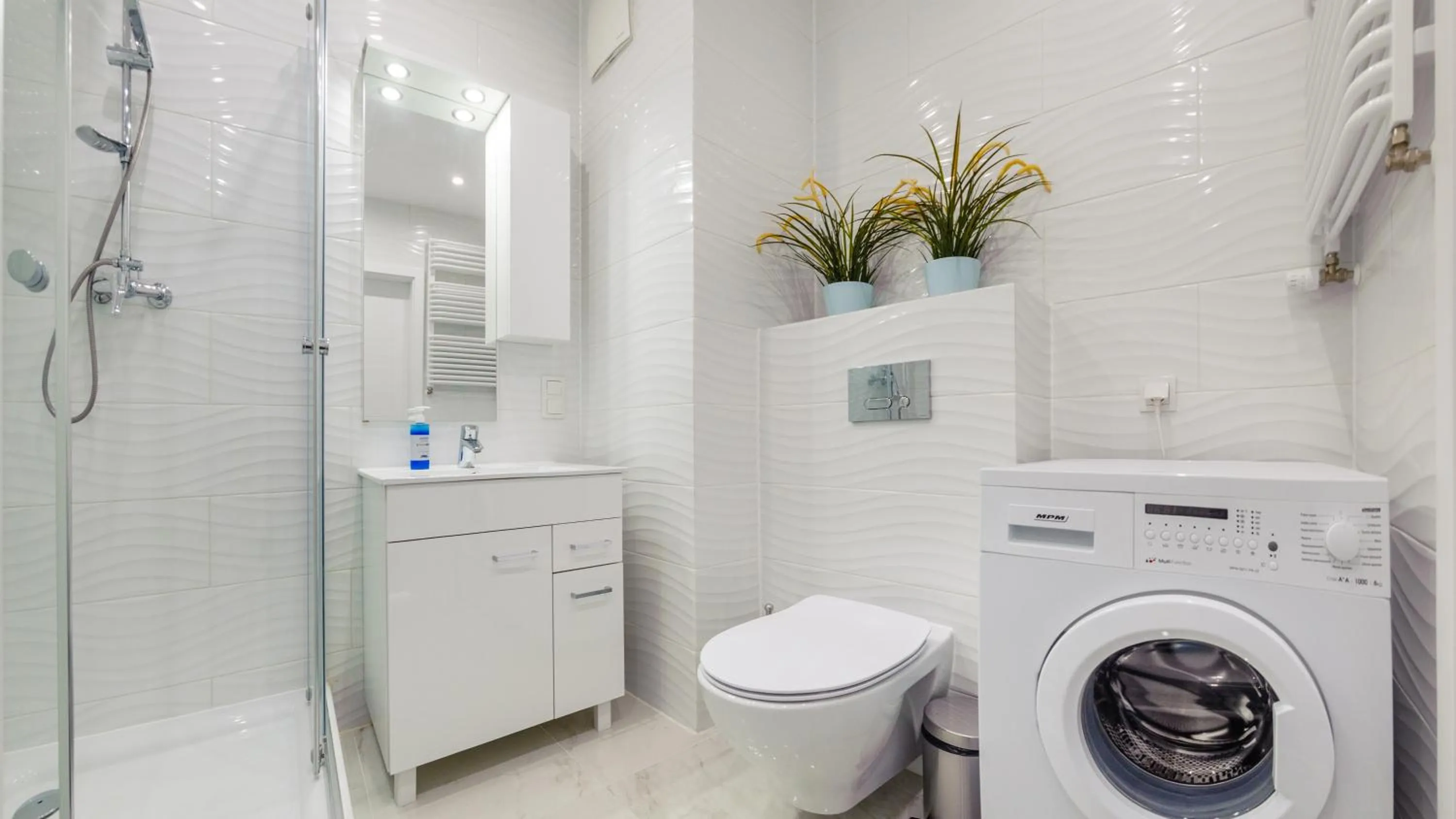 Shower in Nadmotławie z sauną, Sun & Snow