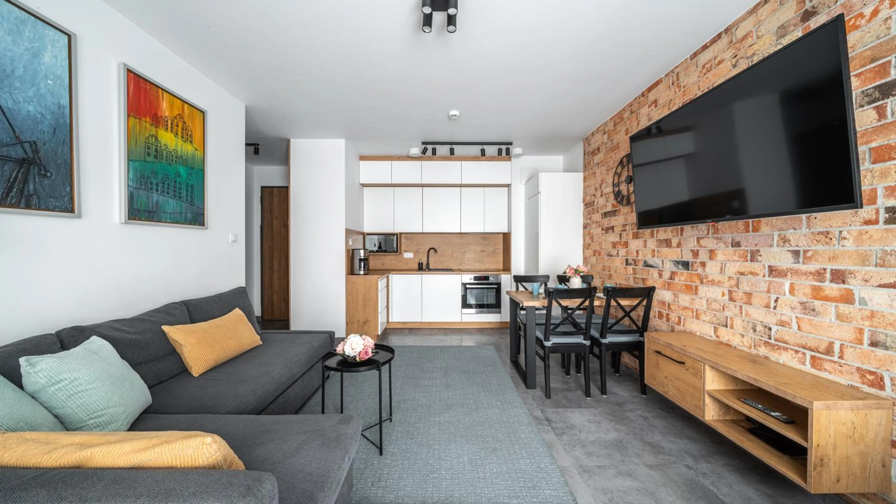 TV and multimedia in Nadmotławie z sauną, Sun & Snow