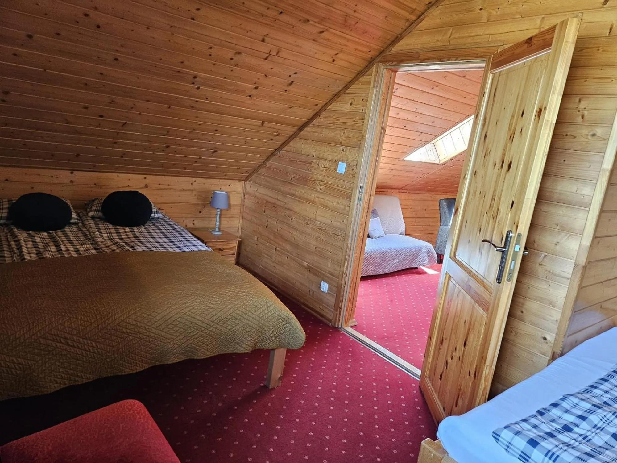 Photo of the whole room, Bed in Osrodek Wypoczynkowy Lesniczówka & Elias SPA