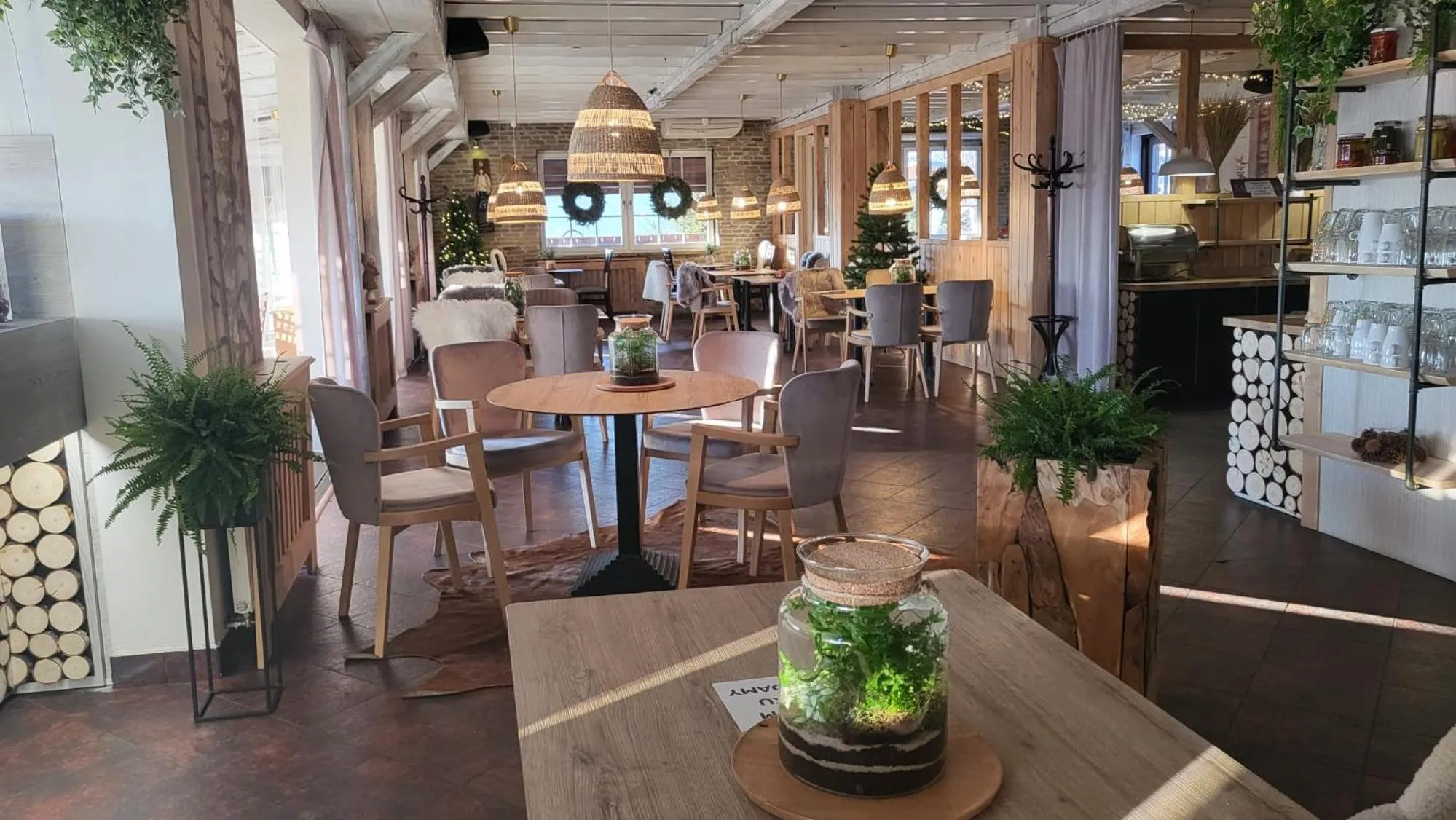 Restaurant/places to eat in Osrodek Wypoczynkowy Lesniczówka & Elias SPA