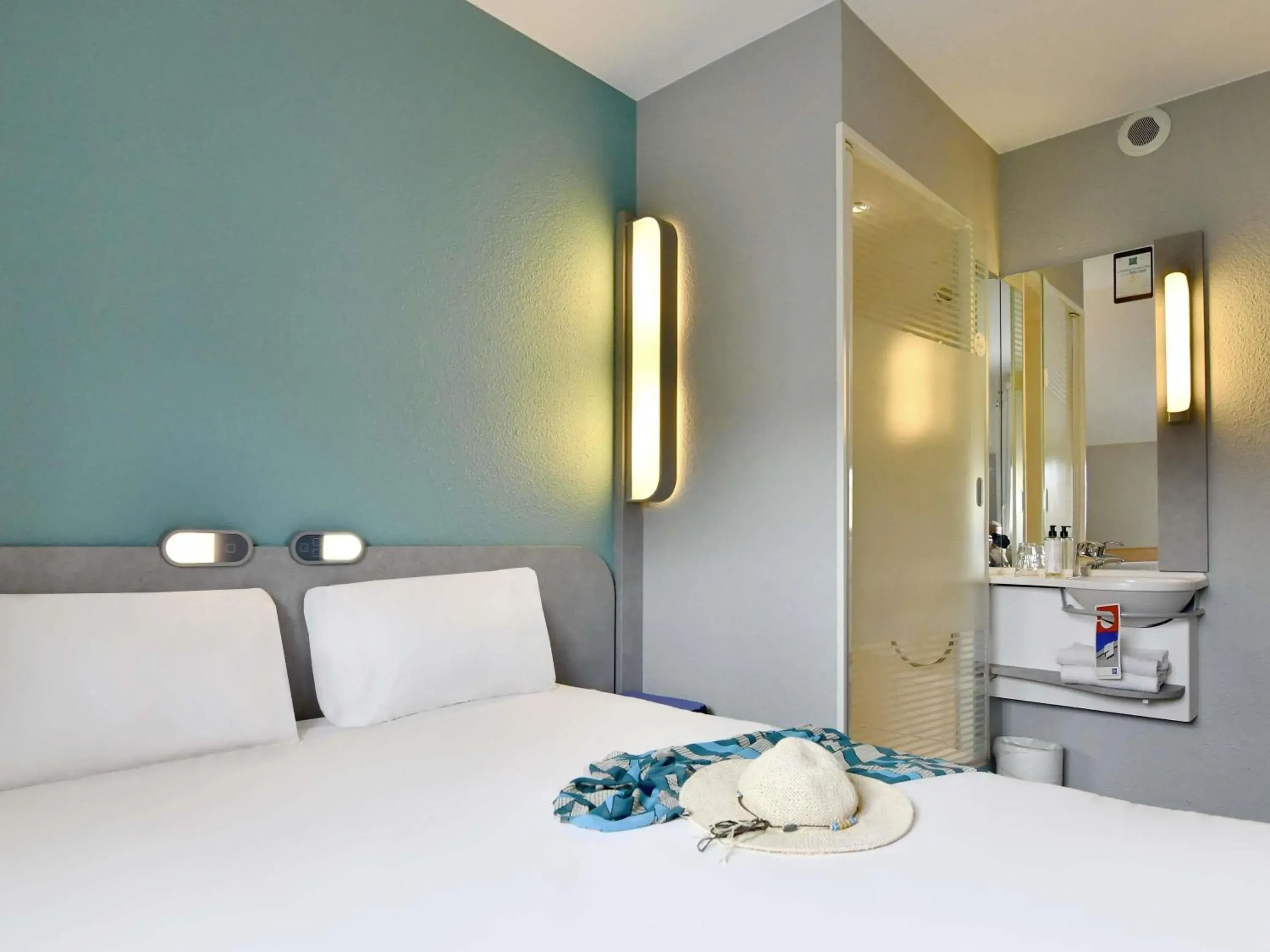Double Room in ibis budget Cholet Centre Double Room in ibis budget Cholet Centre