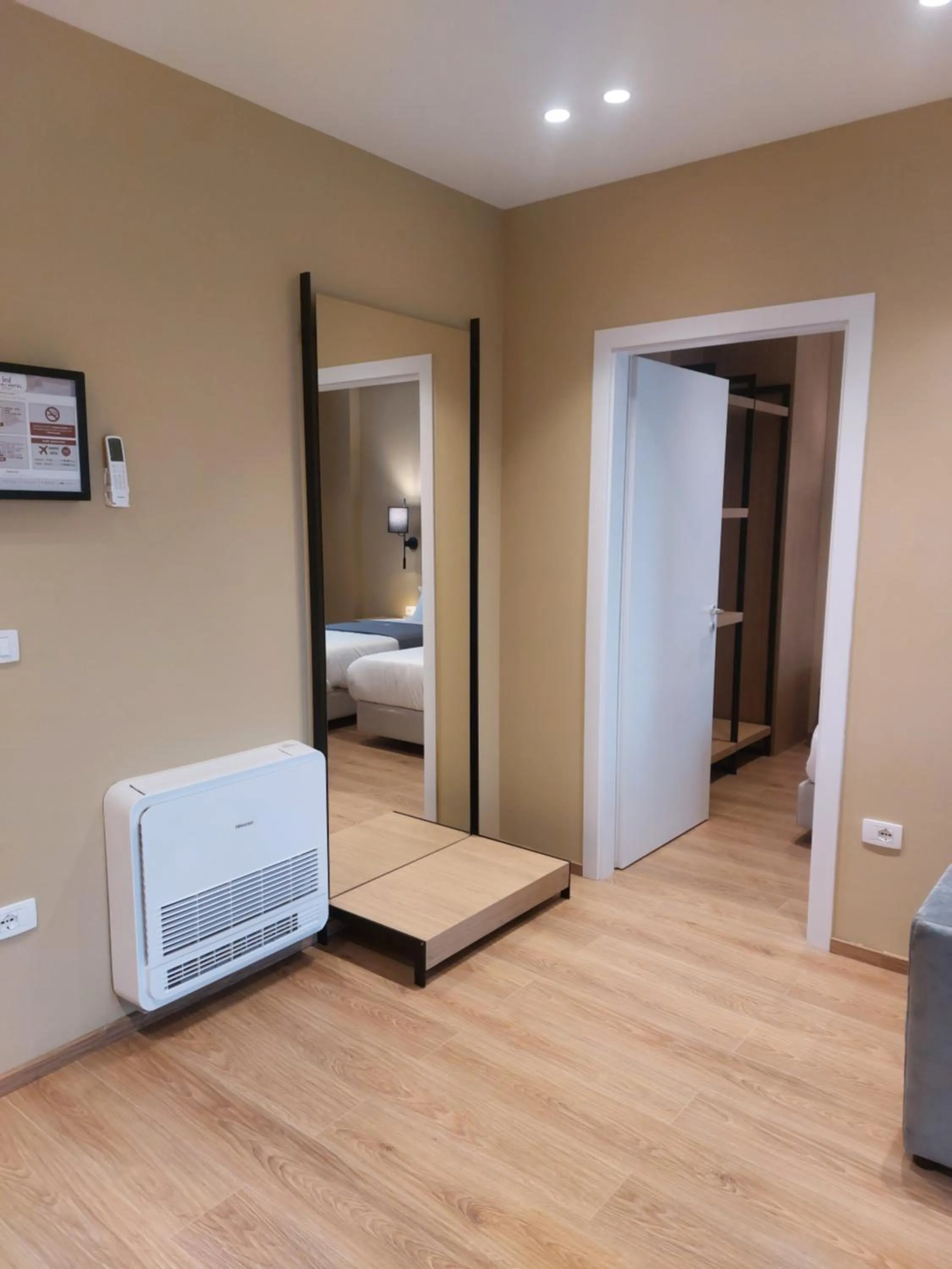 internet, Bed in Mulaj Hotel