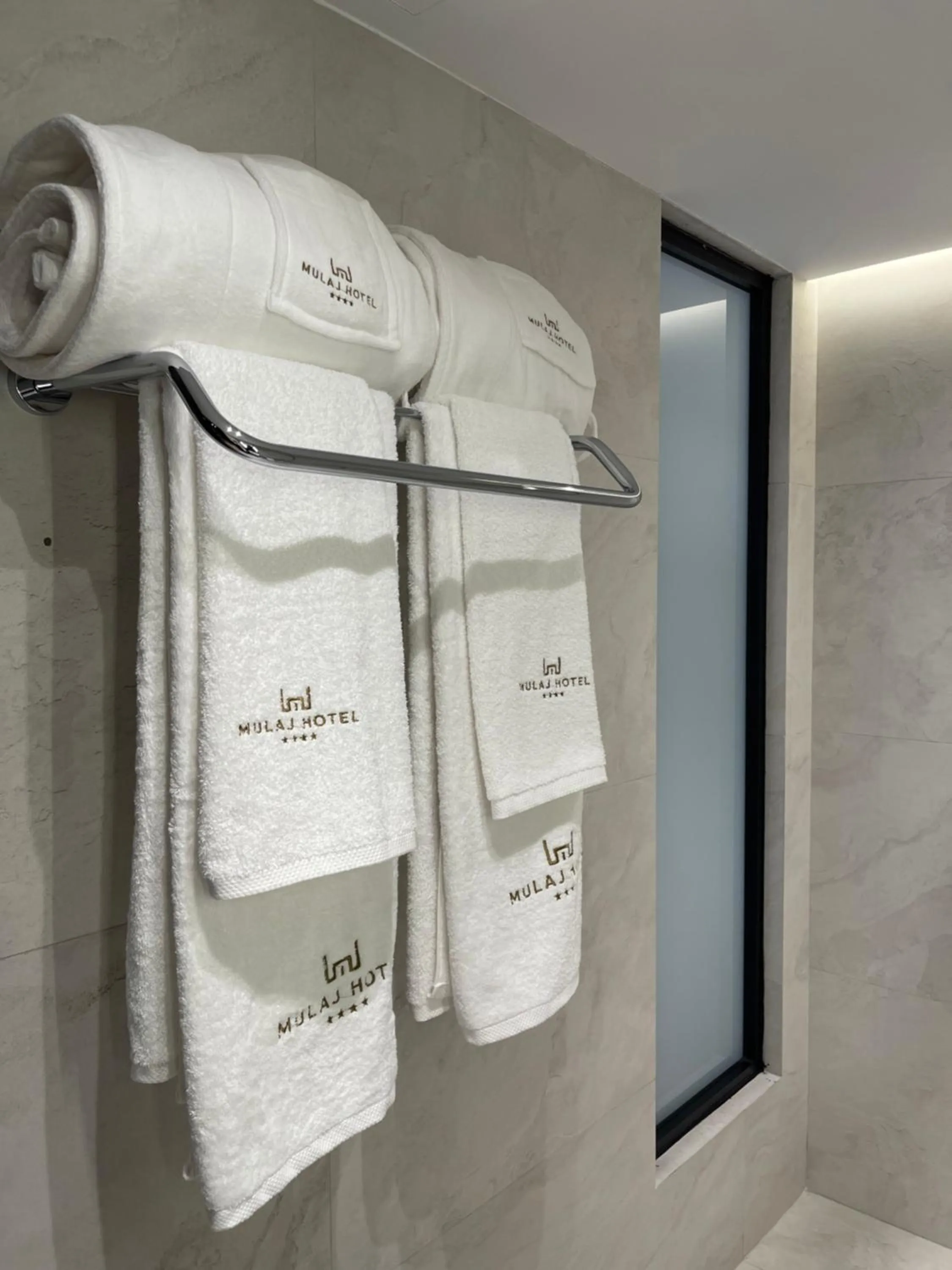 Bathroom in Mulaj Hotel