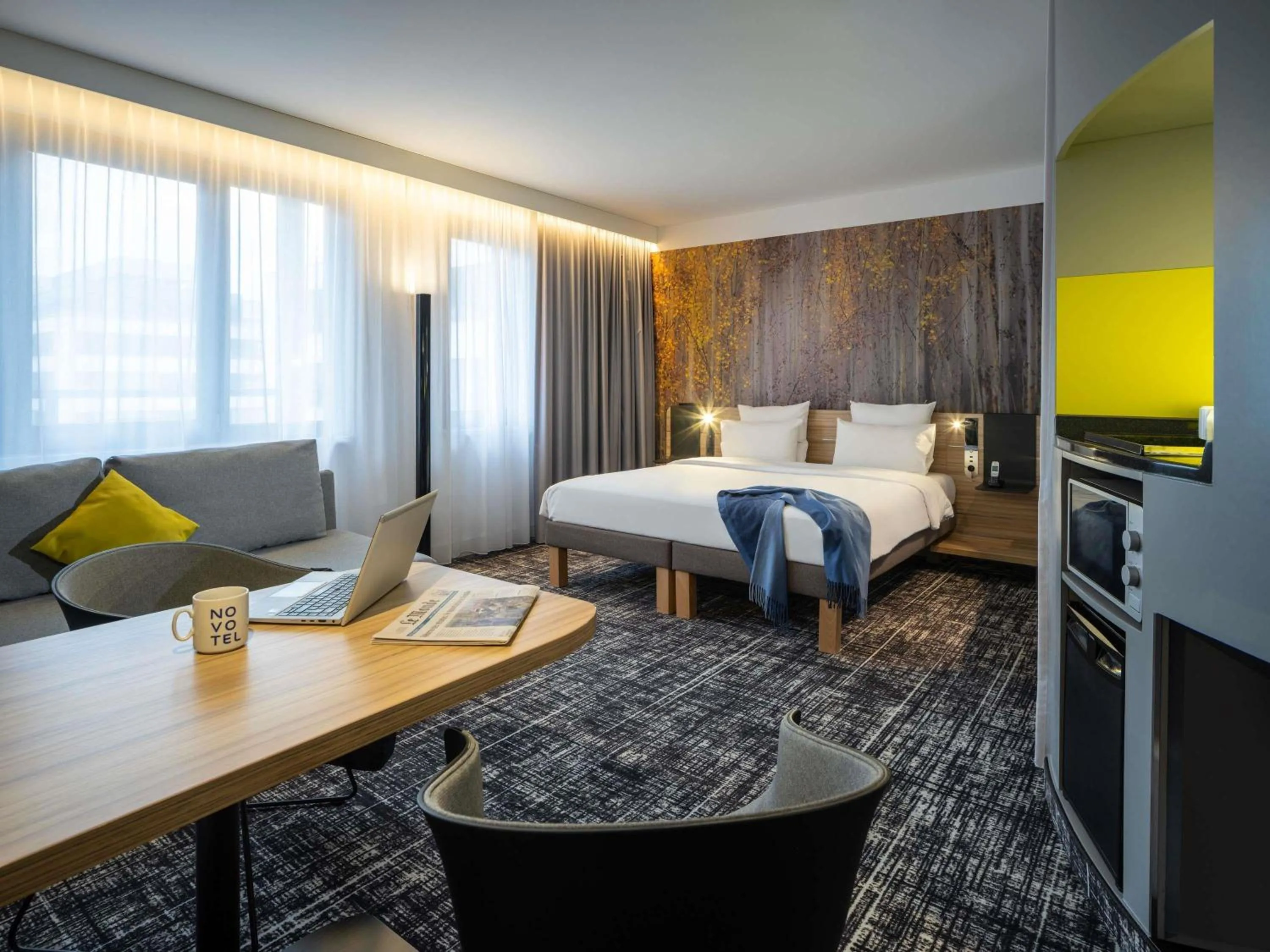Bedroom, Bed in Novotel Suites Wien City Donau