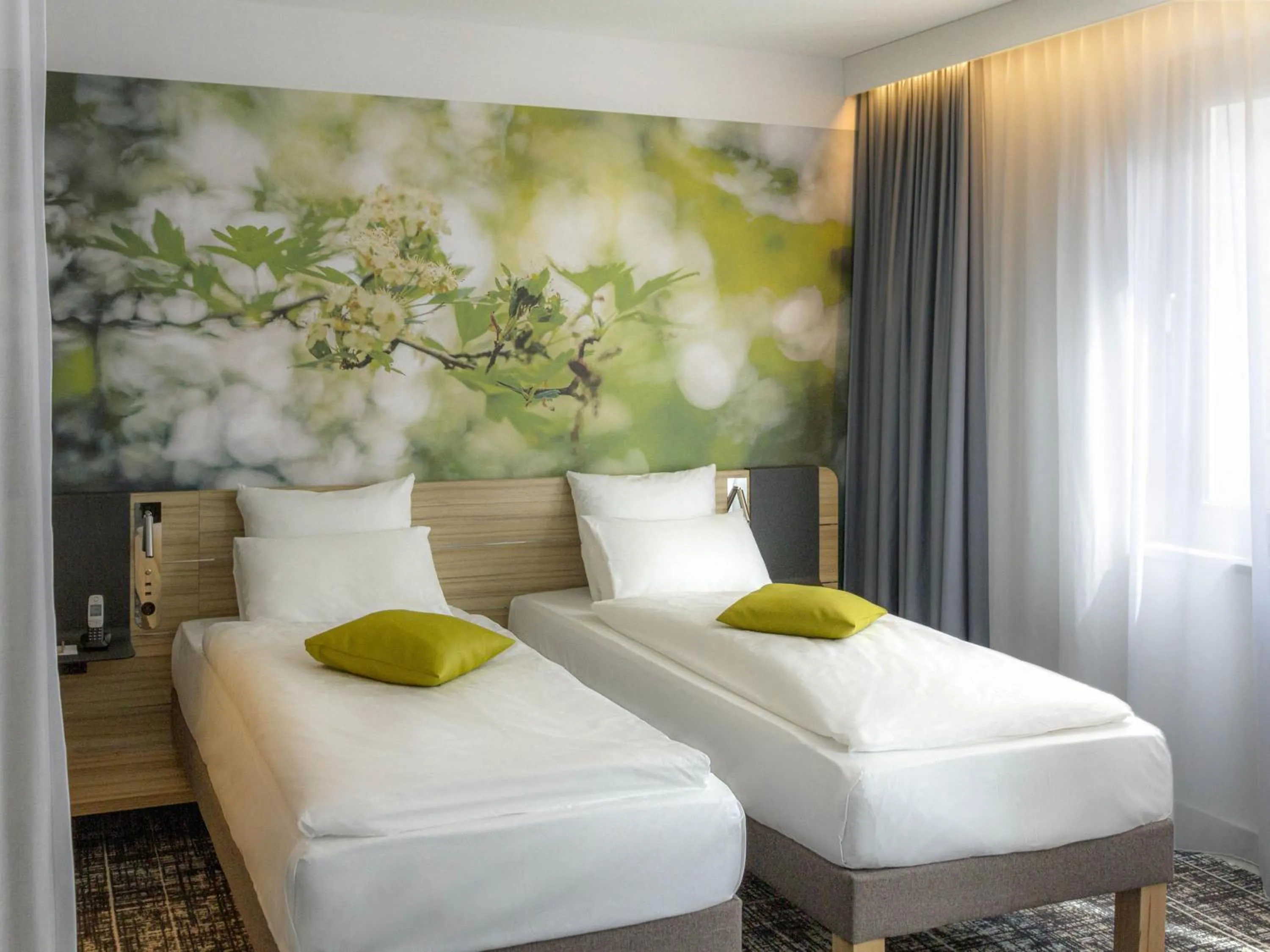 Bedroom, Bed in Novotel Suites Wien City Donau