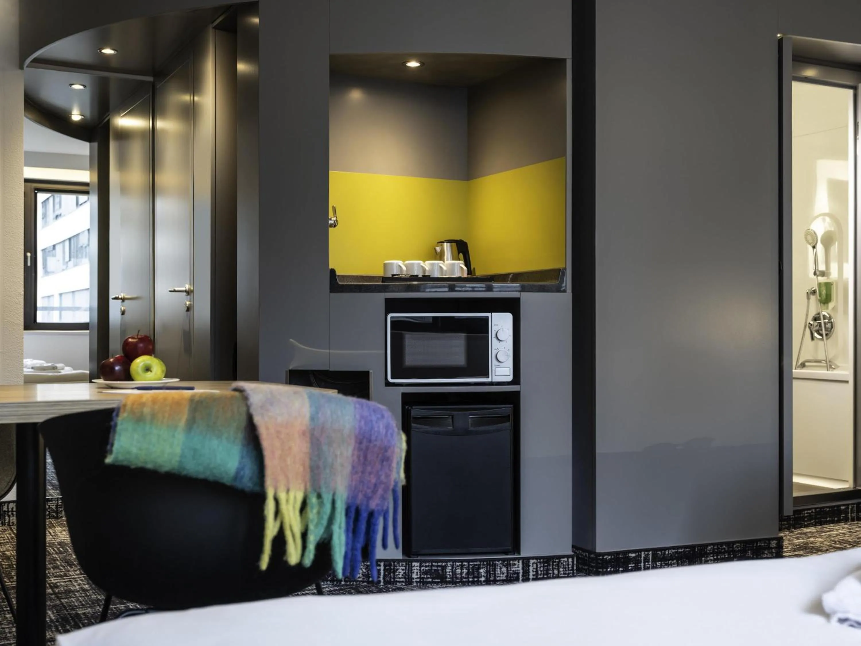 Bedroom, Bed in Novotel Suites Wien City Donau