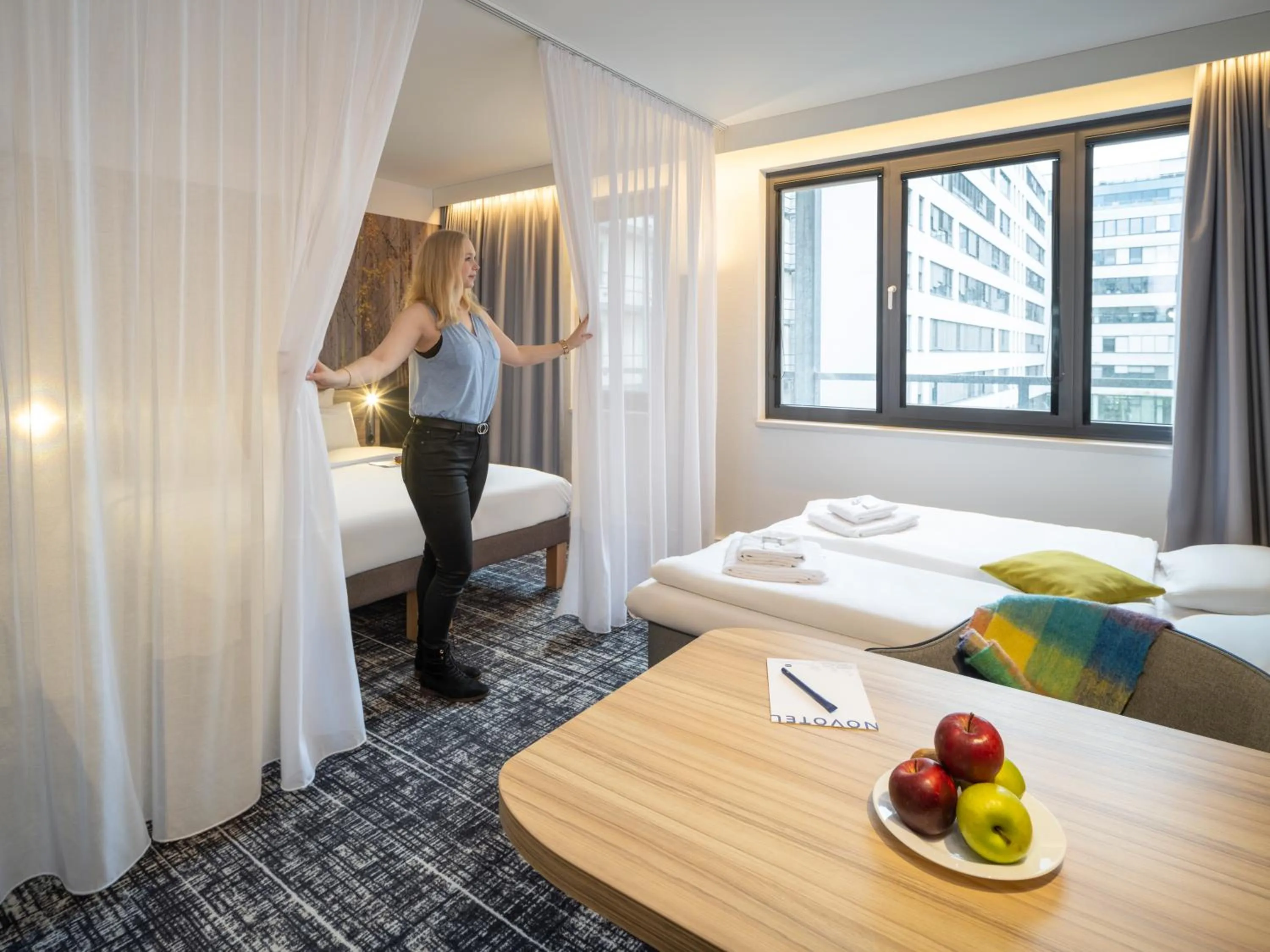 Bed in Novotel Suites Wien City Donau