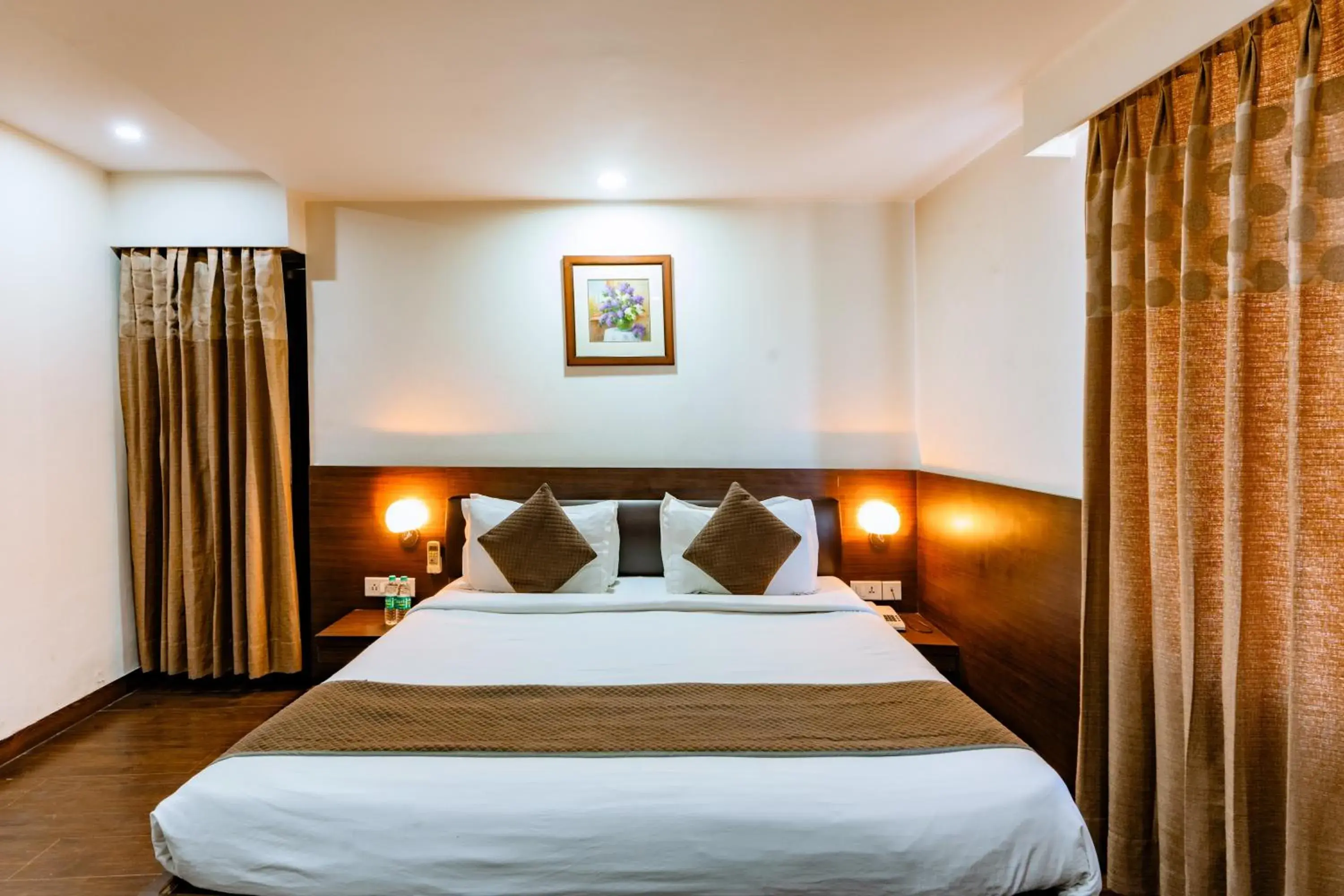 Bed in Hotel Krishna by KeyMagics Bed in Hotel Krishna by KeyMagics