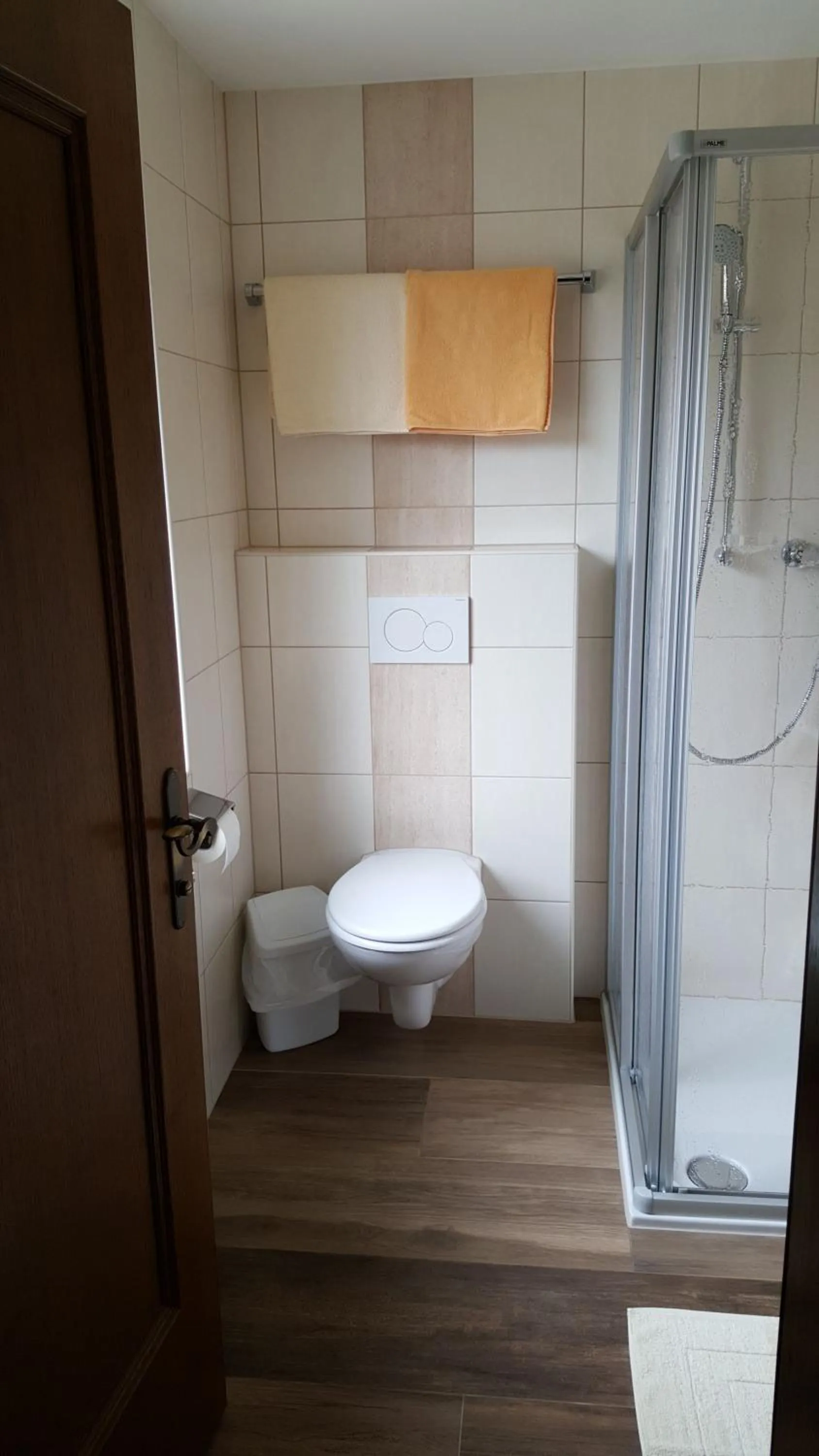 Toilet in Pension Gstrein