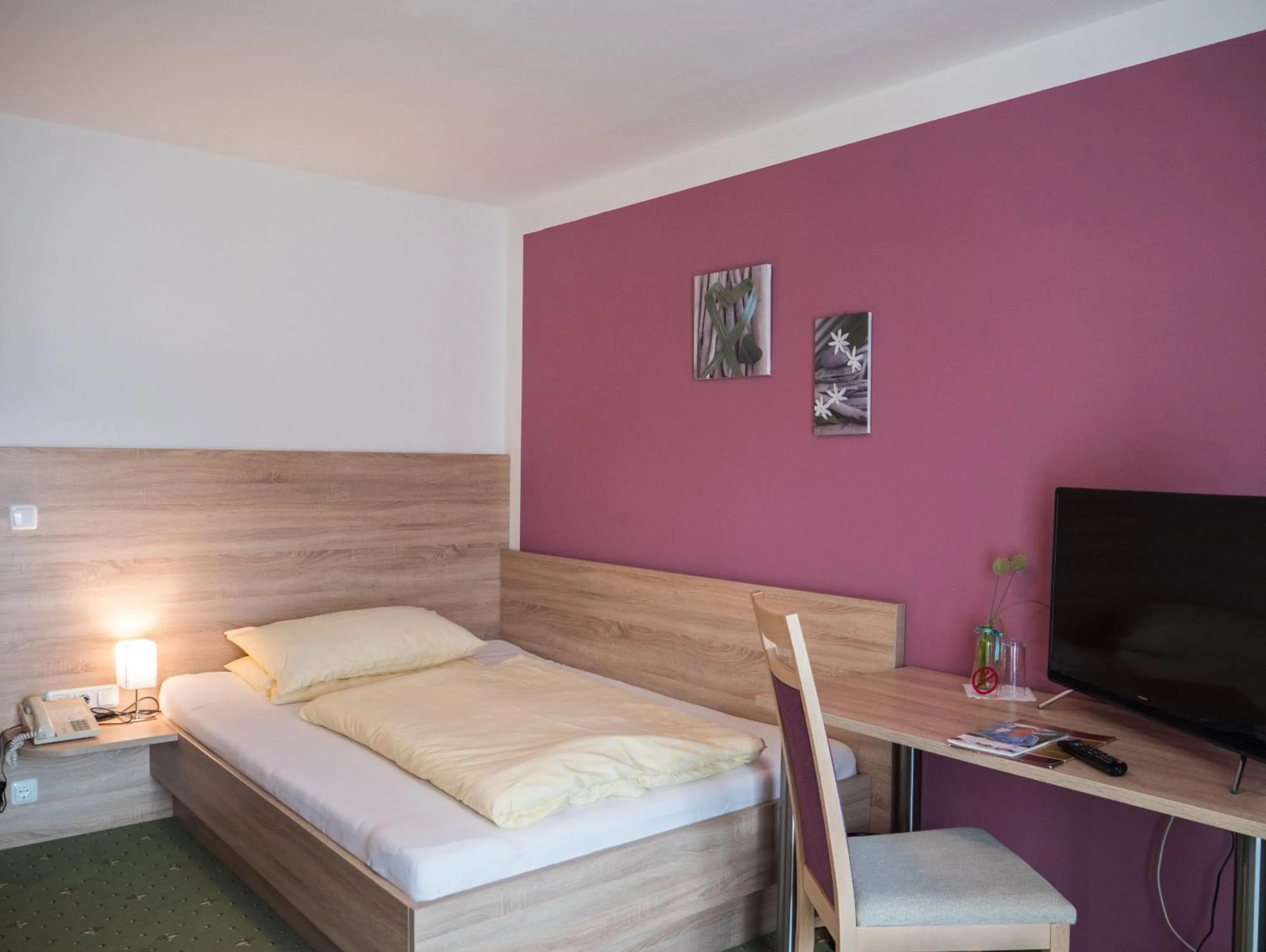 Bed in Pension Gstrein