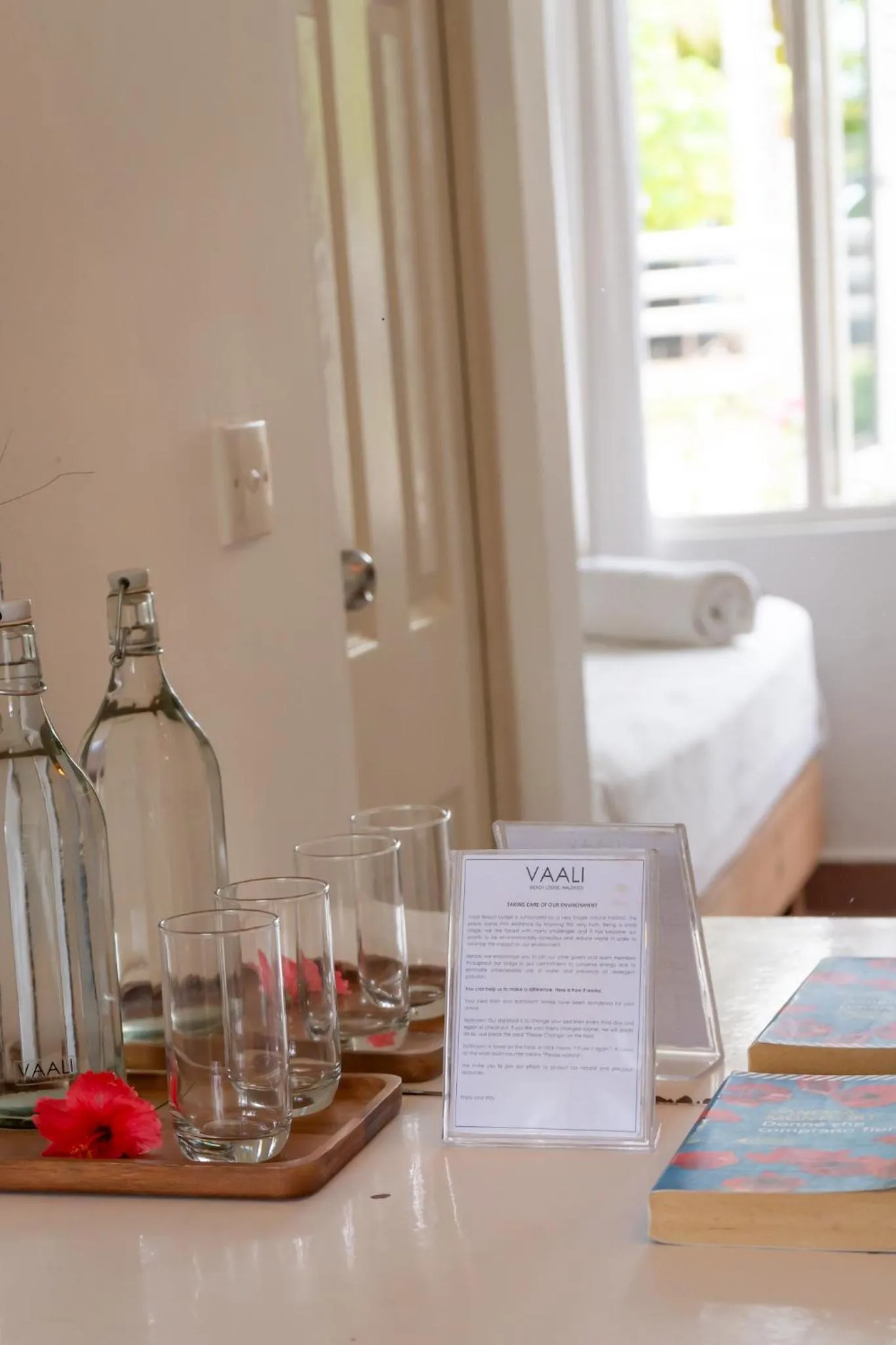 Bed in Vaali Maldives Island Escapes & Dive