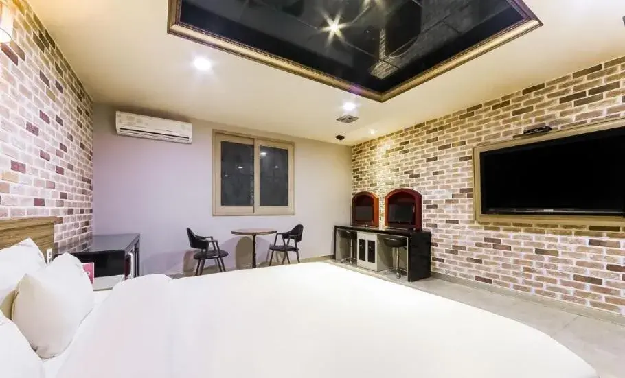 Bedroom, Bed in Vov Hotel Bedroom, Bed in Vov Hotel