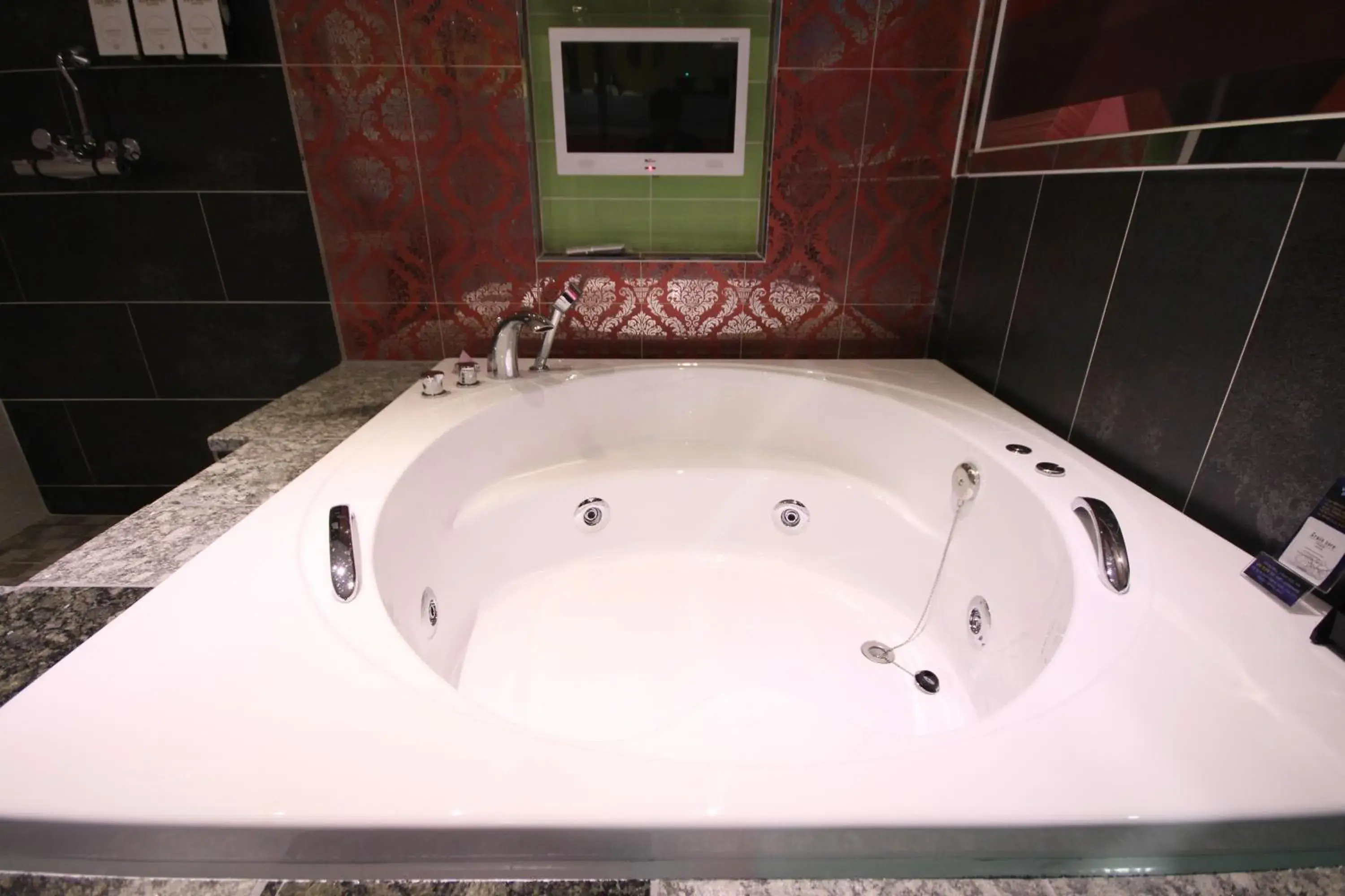 Bath in Vov Hotel Bath in Vov Hotel