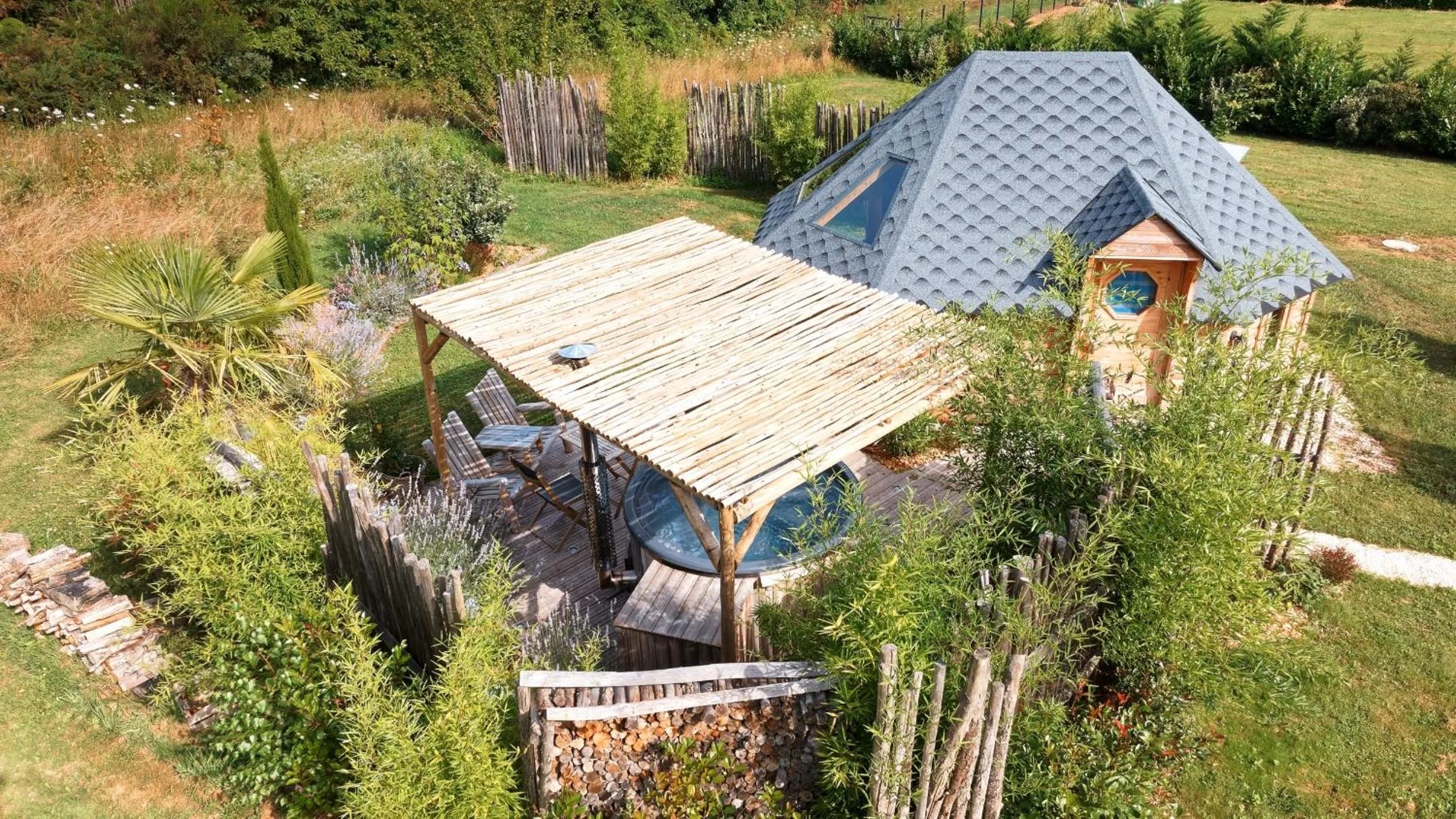Patio in Cabane Spa belle étoile