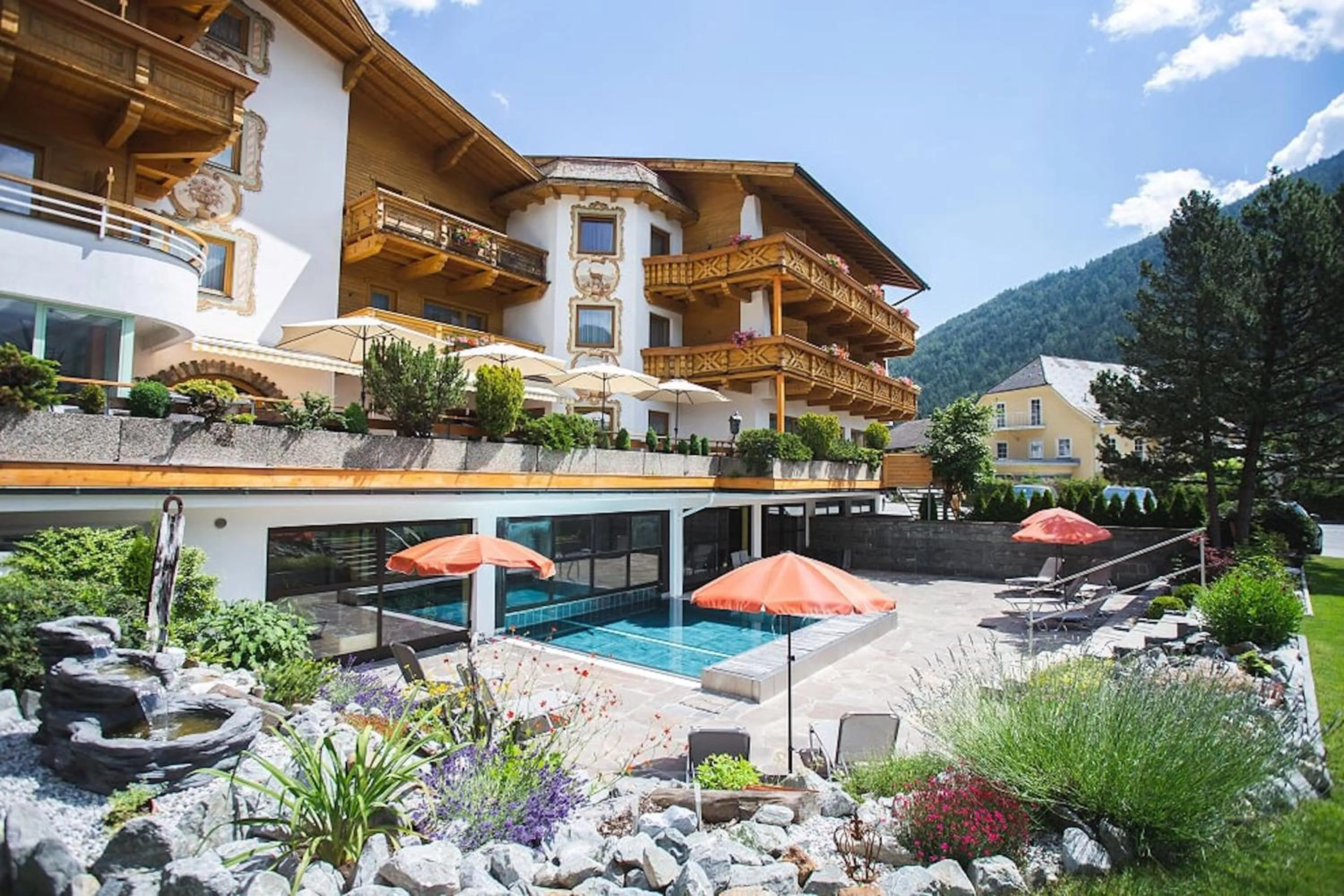 Property building in Hotel Donnerhof