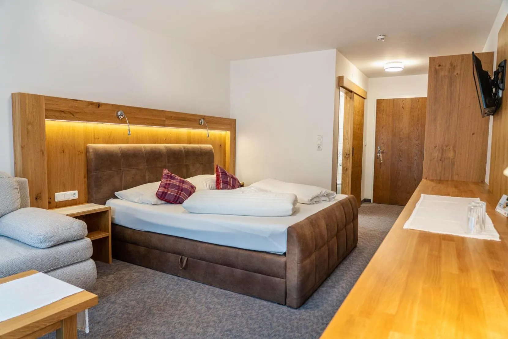 Photo of the whole room, Bed in Hotel Donnerhof