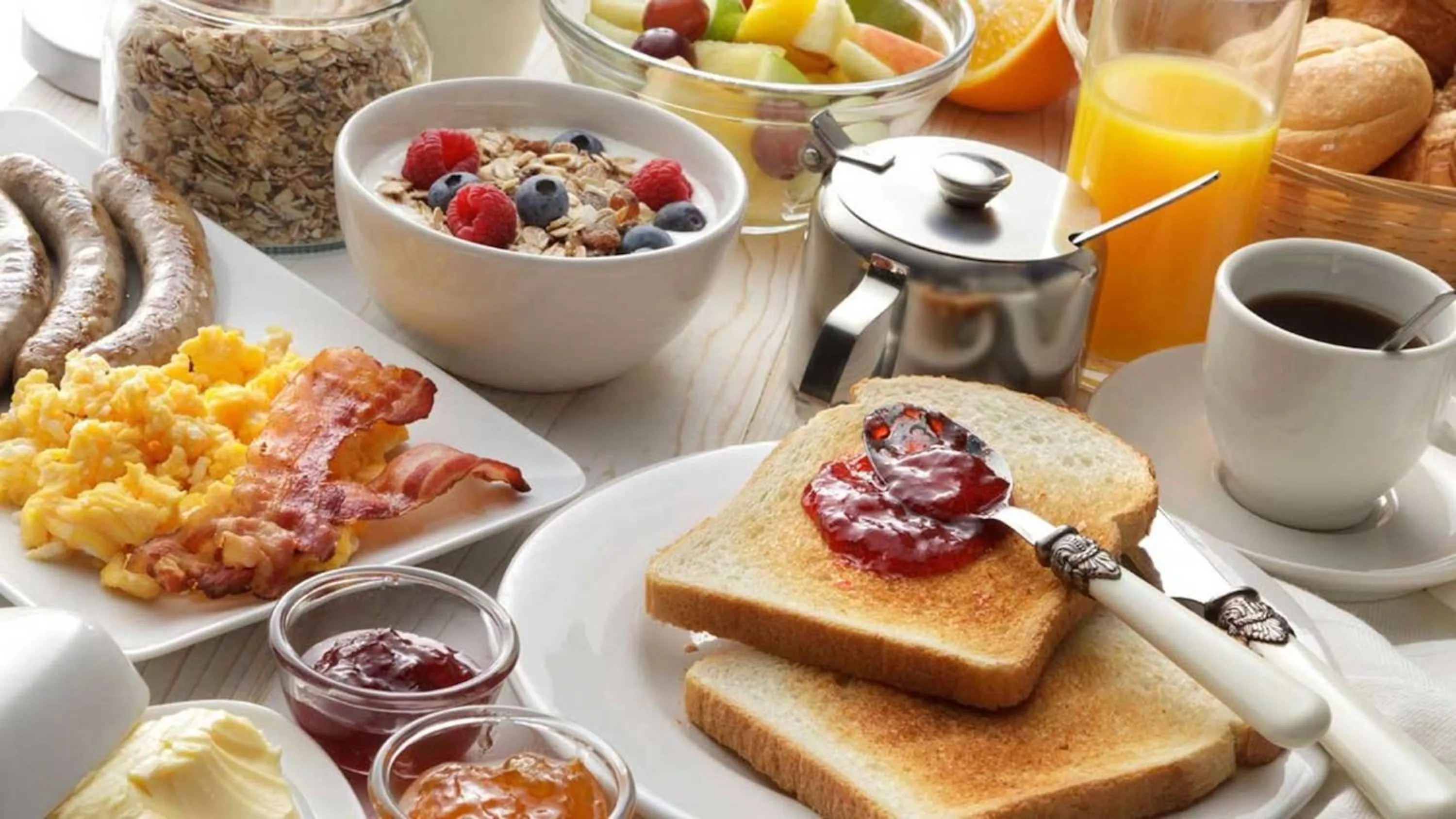 Buffet breakfast in Hotel Donnerhof