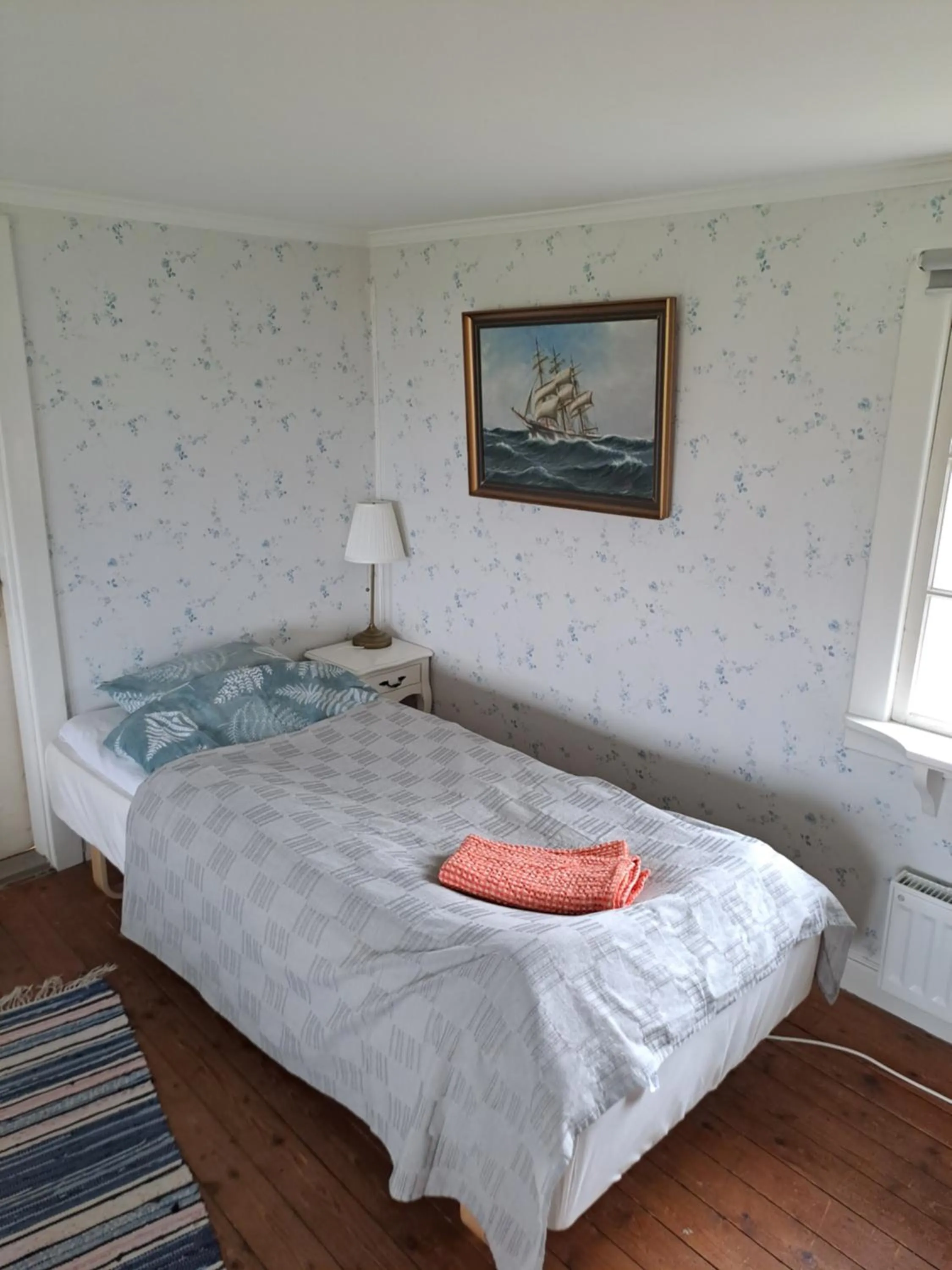Photo of the whole room, Bed in Apelviksgården B&B, Kulturhistorisk gård