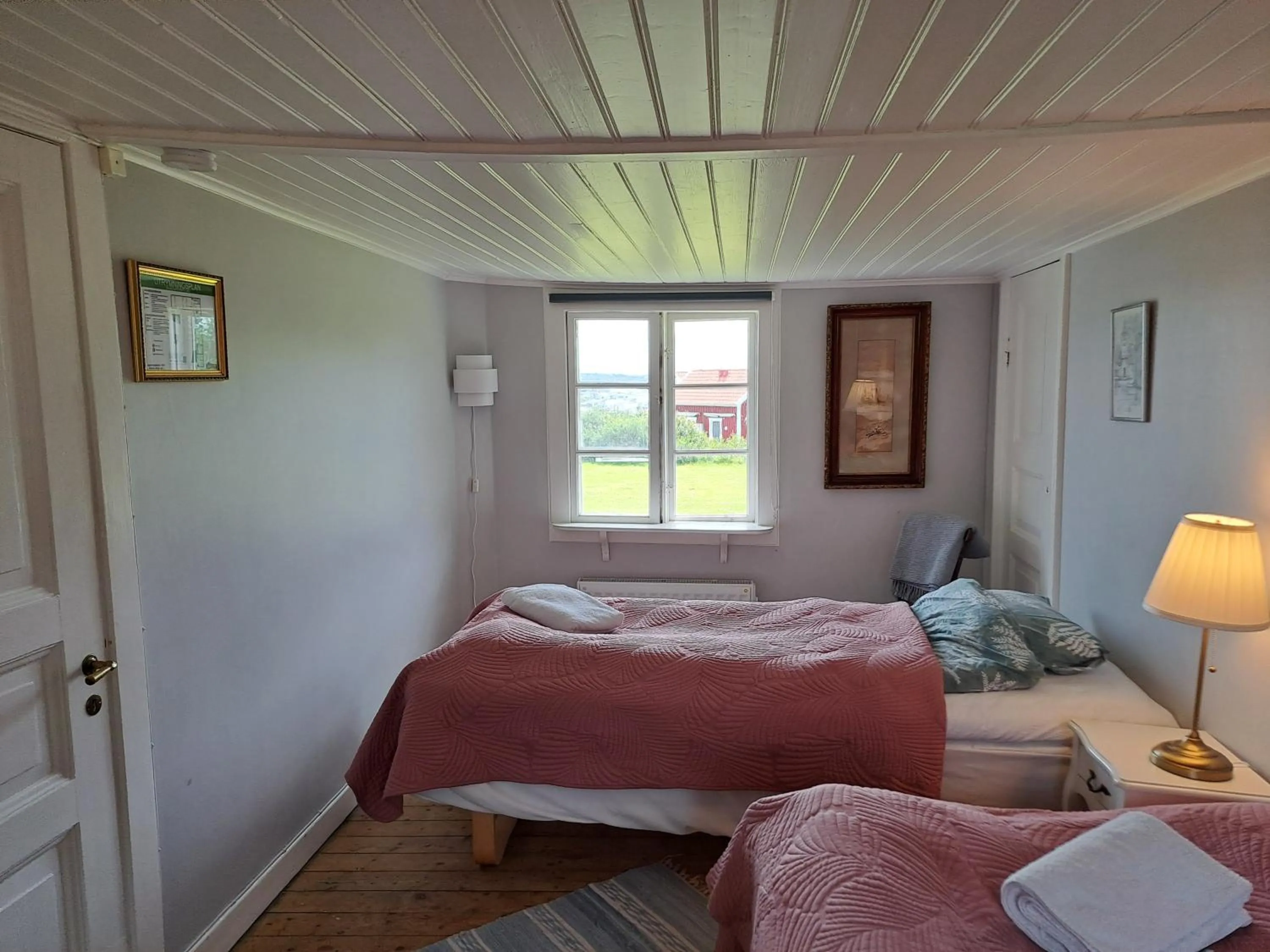 Photo of the whole room, Bed in Apelviksgården B&B, Kulturhistorisk gård