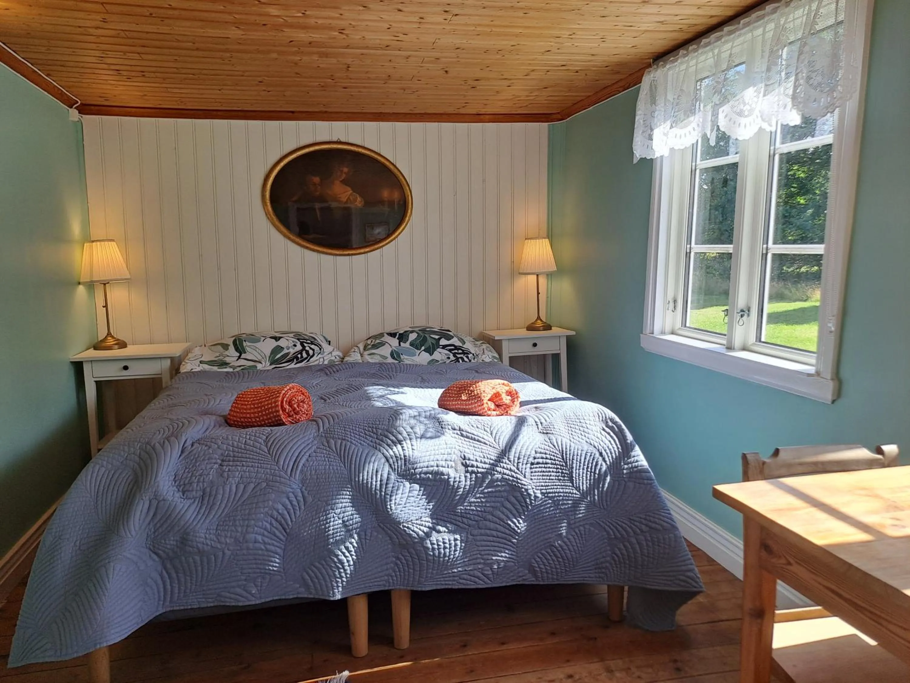 Bed in Apelviksgården B&B, Kulturhistorisk gård