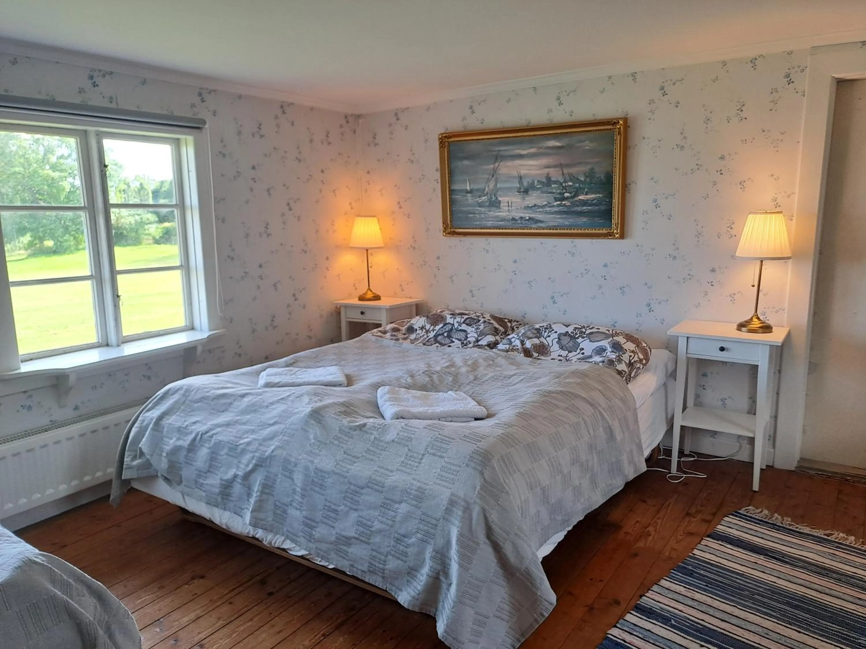 Bed in Apelviksgården B&B, Kulturhistorisk gård