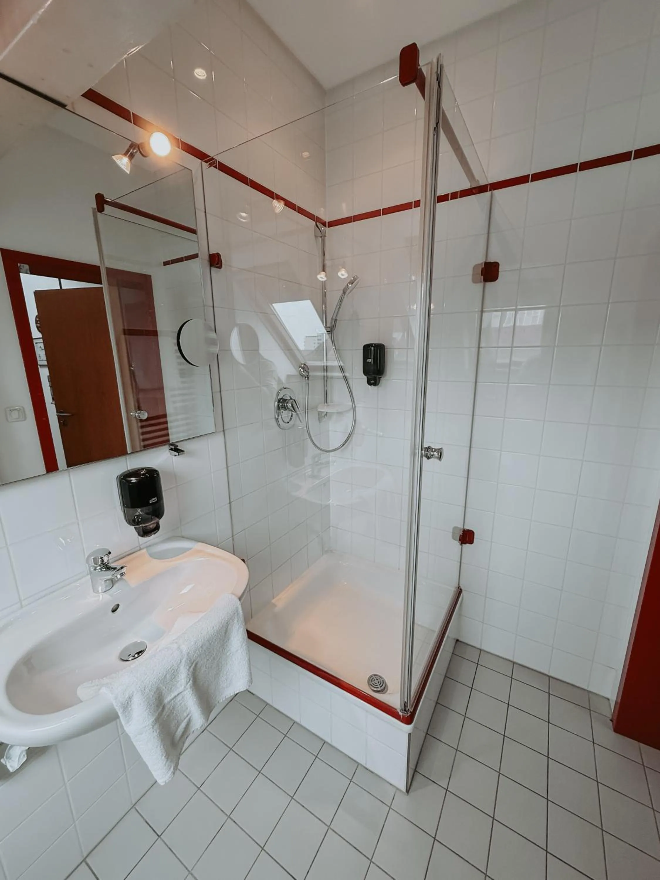 Shower in Kolping-Hotel