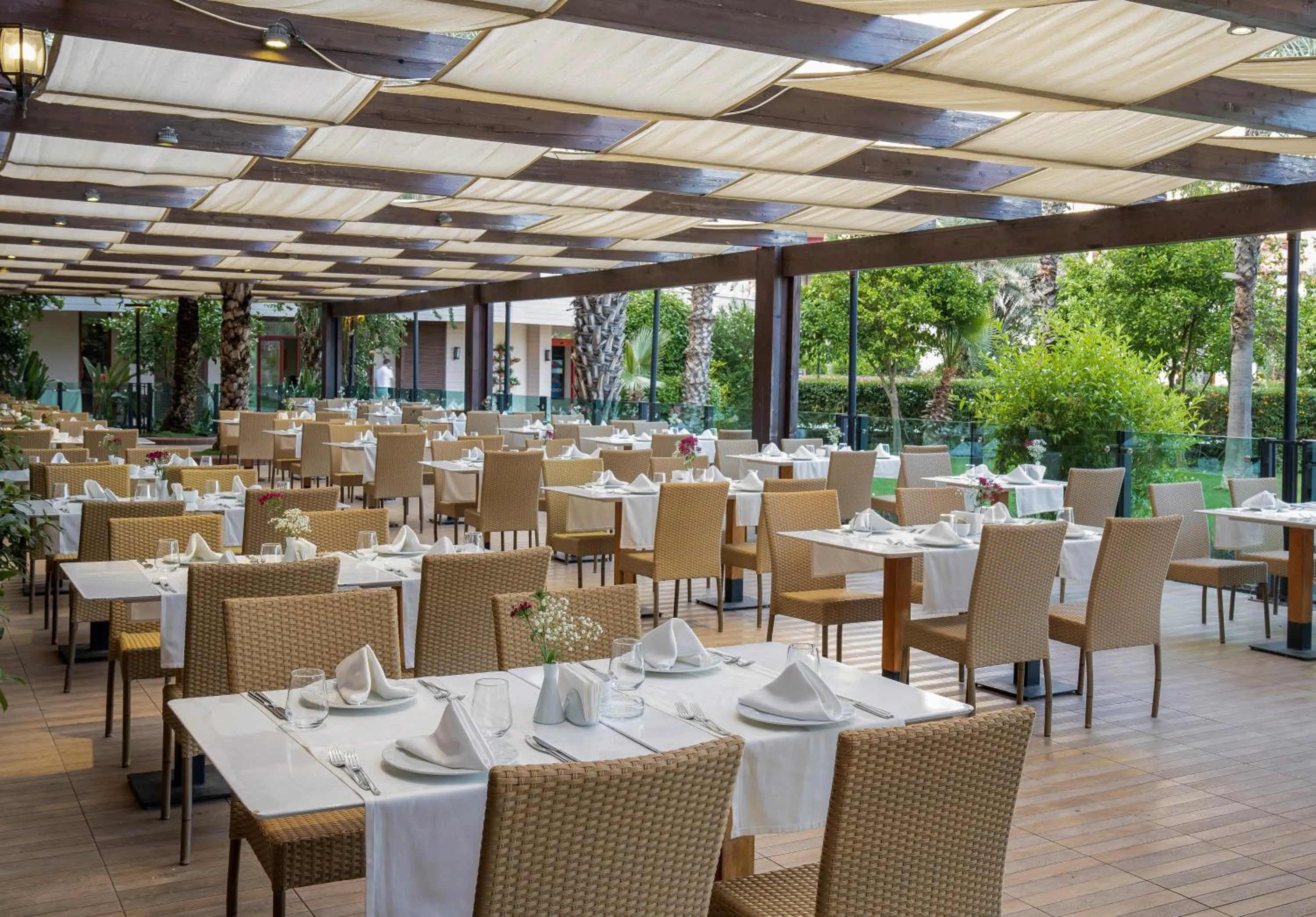Restaurant/places to eat in Kaya Belek