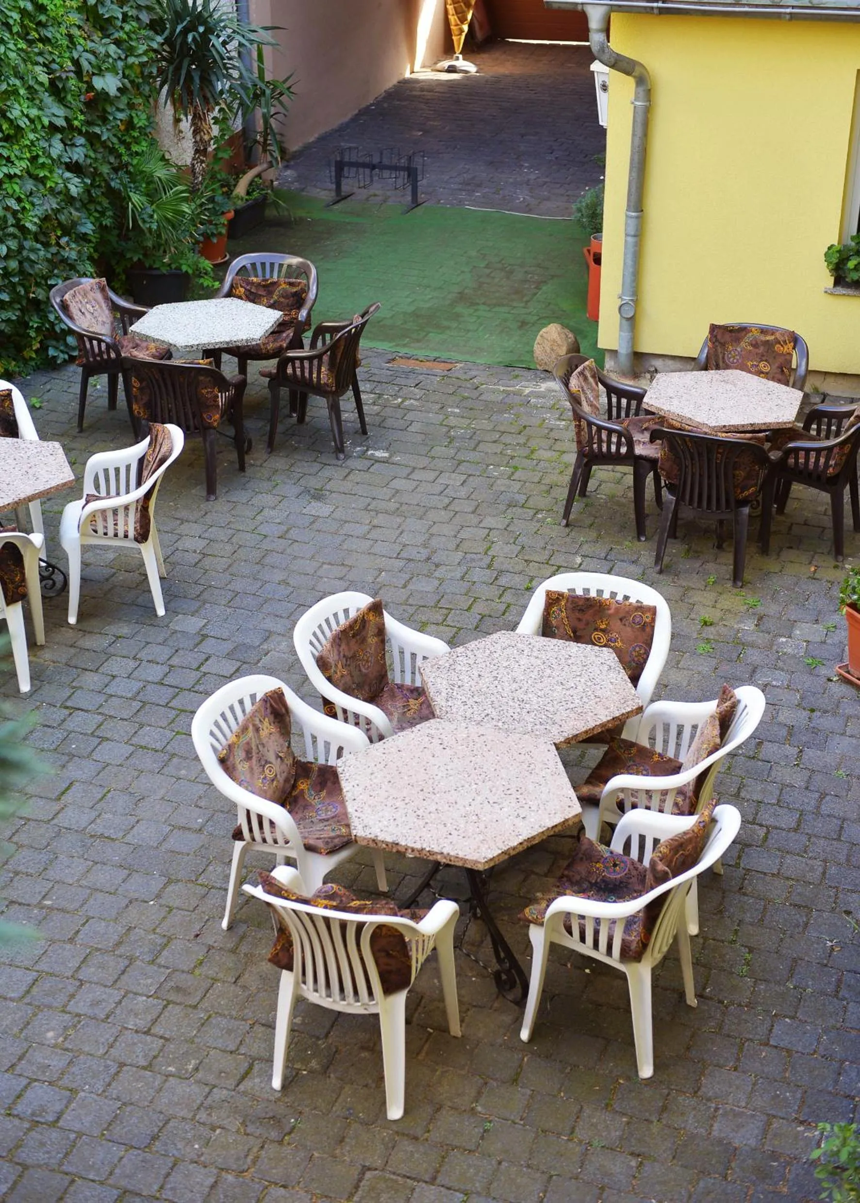 Patio in Pension Damköhler Thale OT Westerhausen
