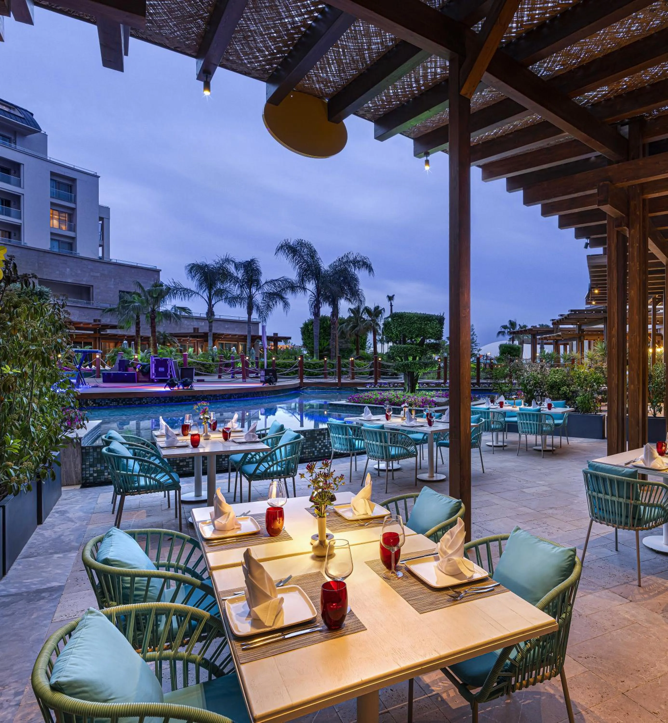 Restaurant/places to eat in Kaya Palazzo Golf Resort
