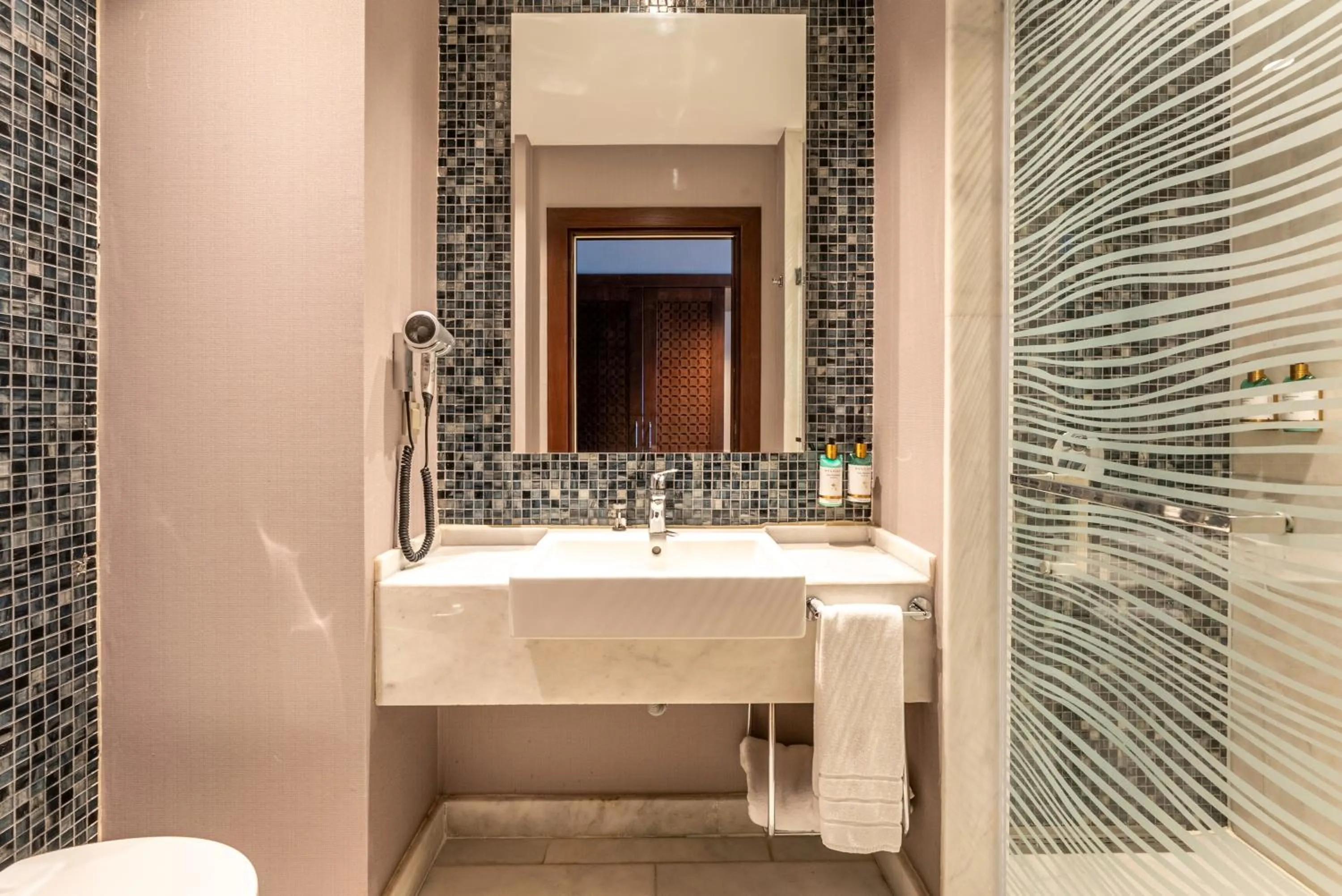 Bathroom in Kaya Palazzo Golf Resort