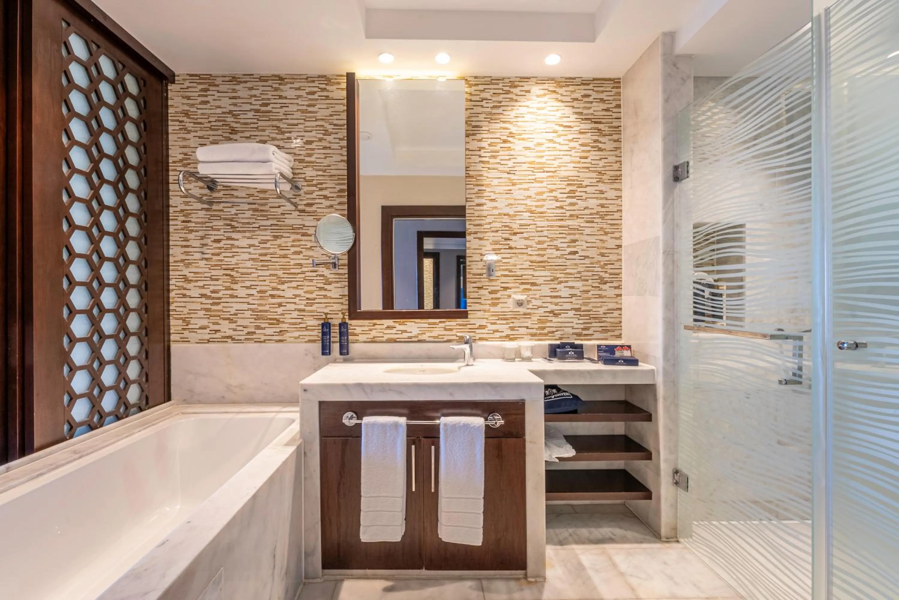 Bathroom in Kaya Palazzo Golf Resort