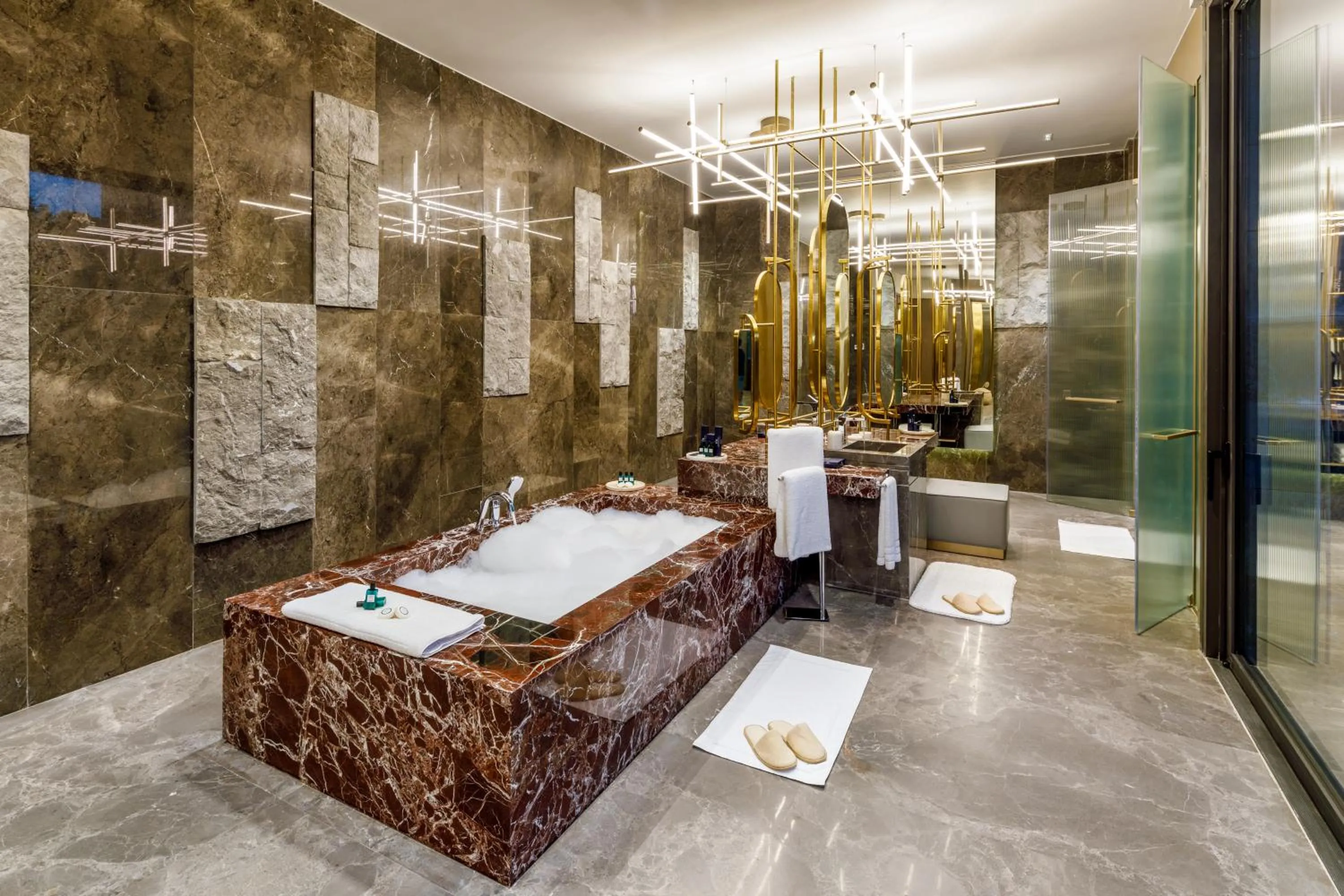 Bathroom in Kaya Palazzo Golf Resort