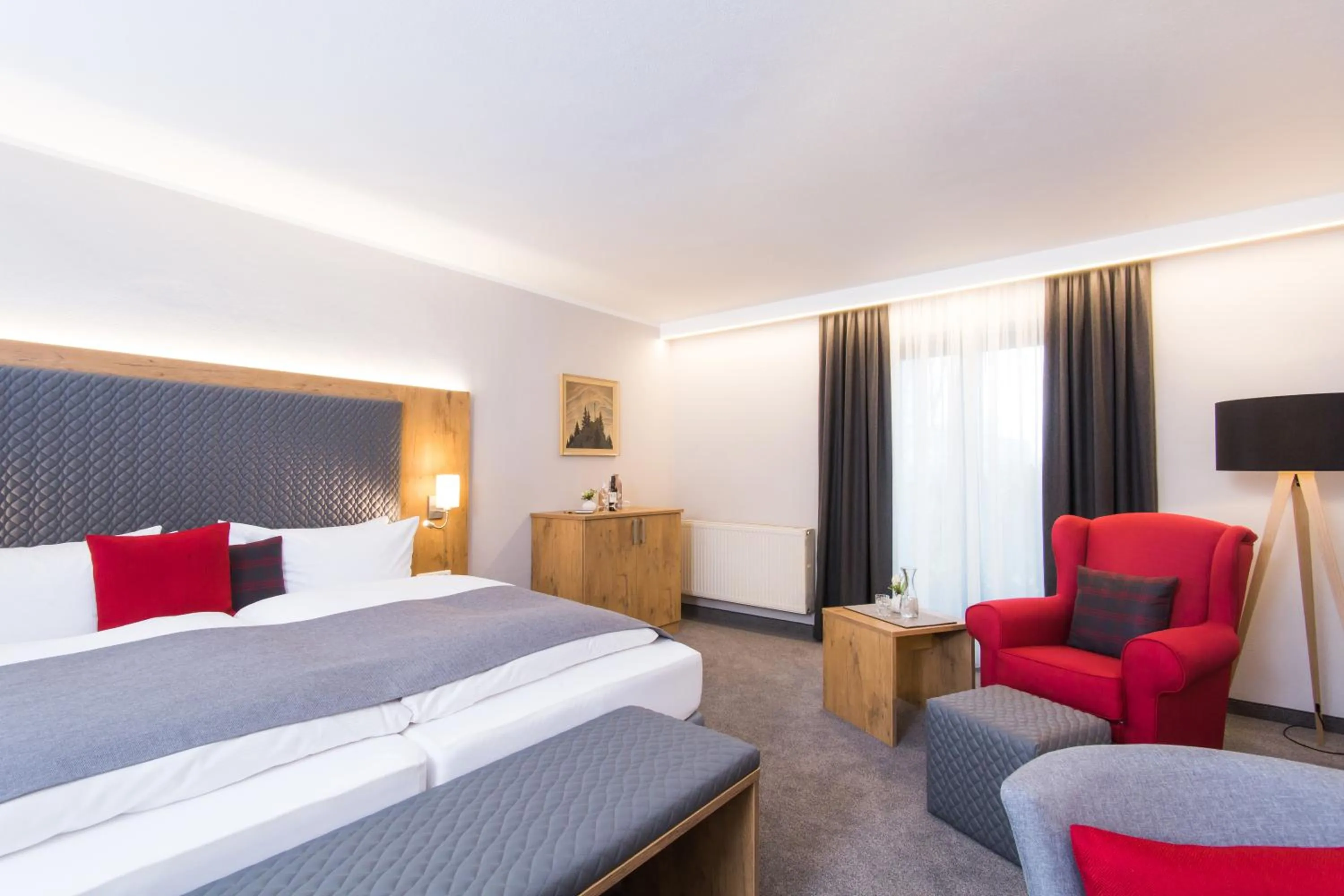 Photo of the whole room, Bed in Hotel-Gasthof Zur Post