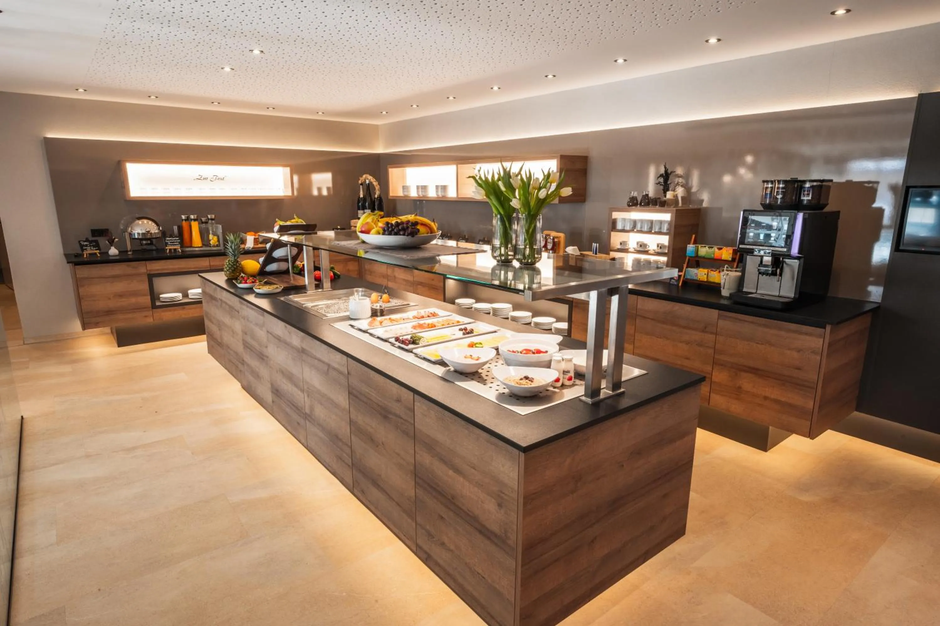 Breakfast, Restaurant/Places to Eat in Hotel-Gasthof Zur Post