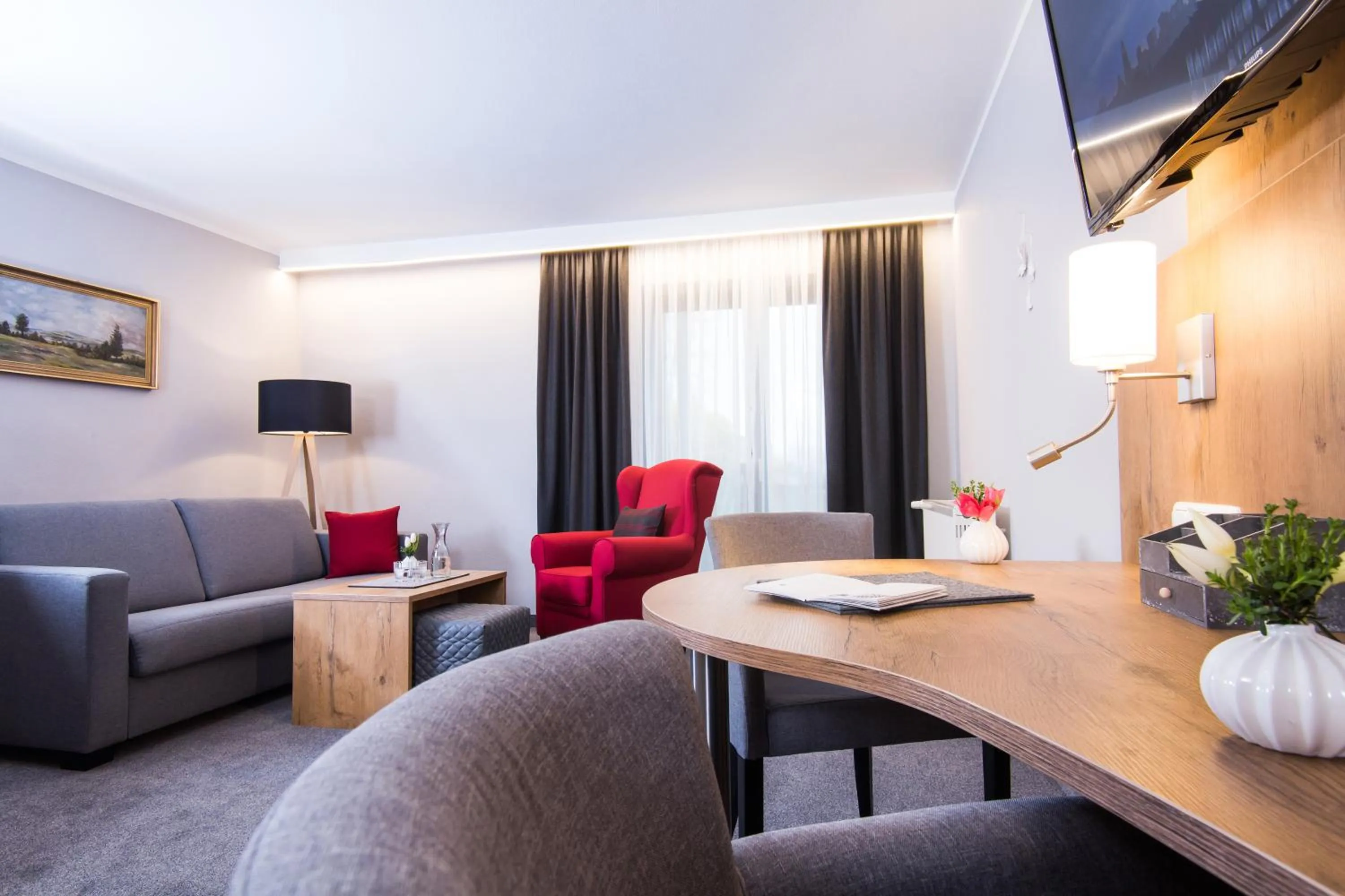 Photo of the whole room, Seating Area in Hotel-Gasthof Zur Post