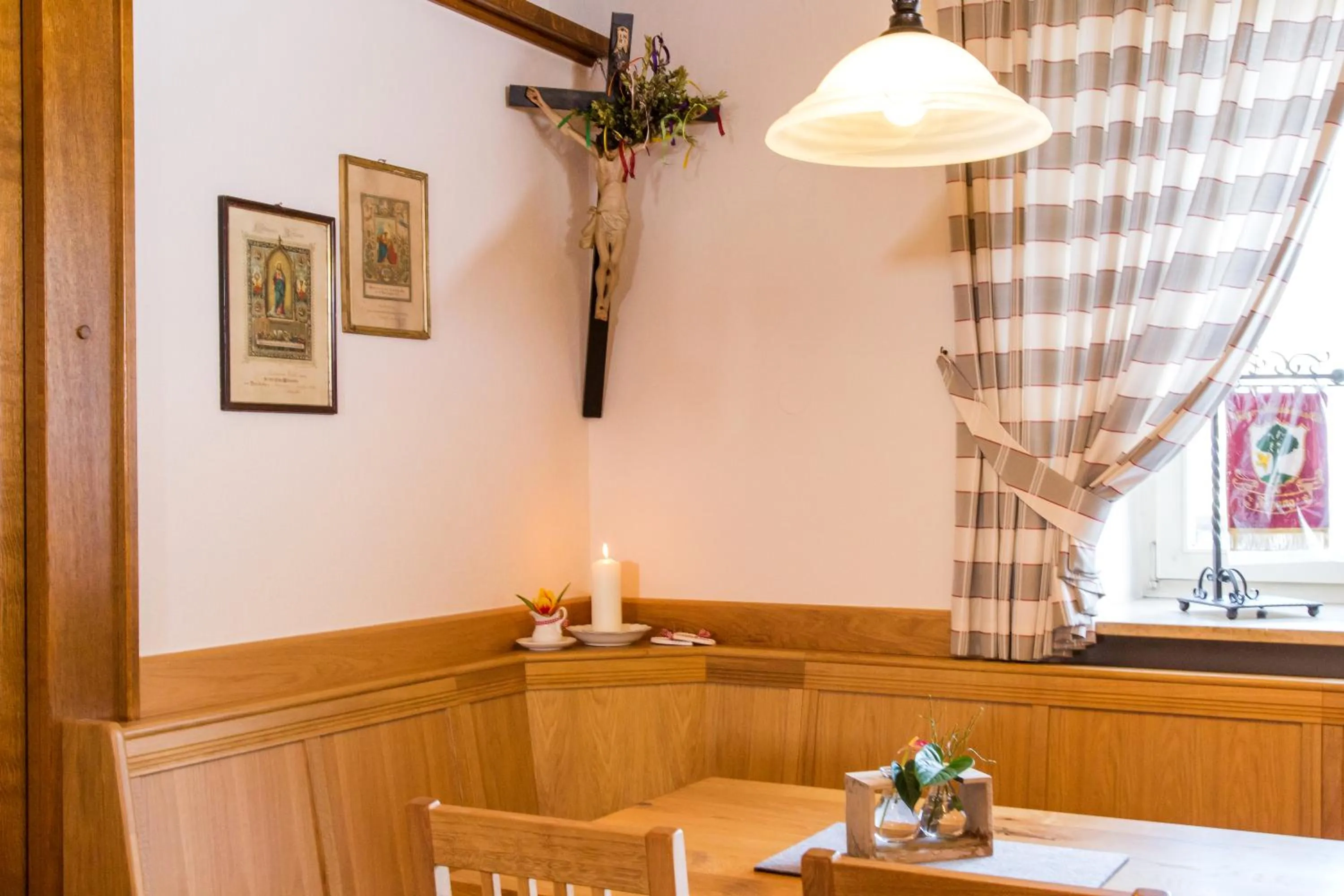 Food and drinks, Bathroom in Hotel-Gasthof Zur Post