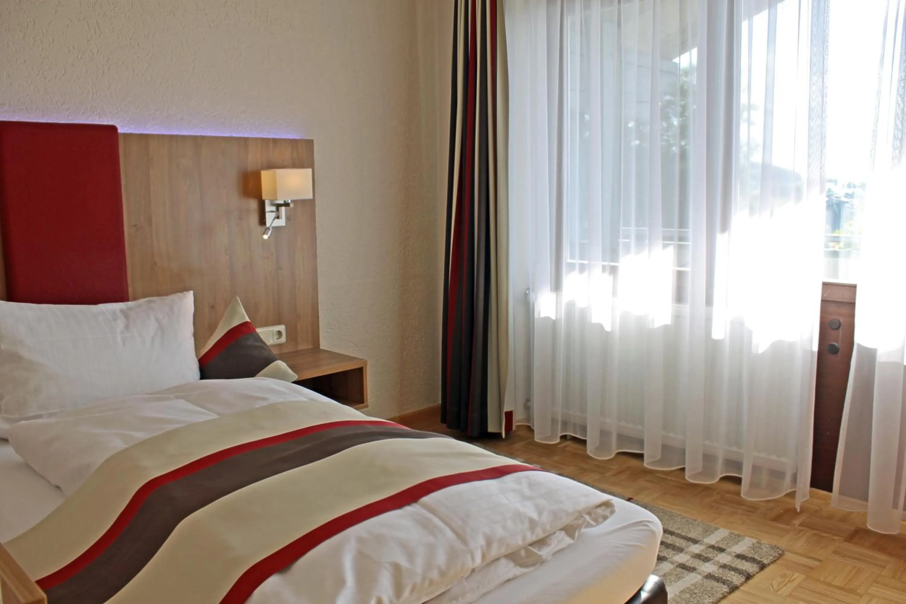 Photo of the whole room, Bed in Hotel-Gasthof Zur Post