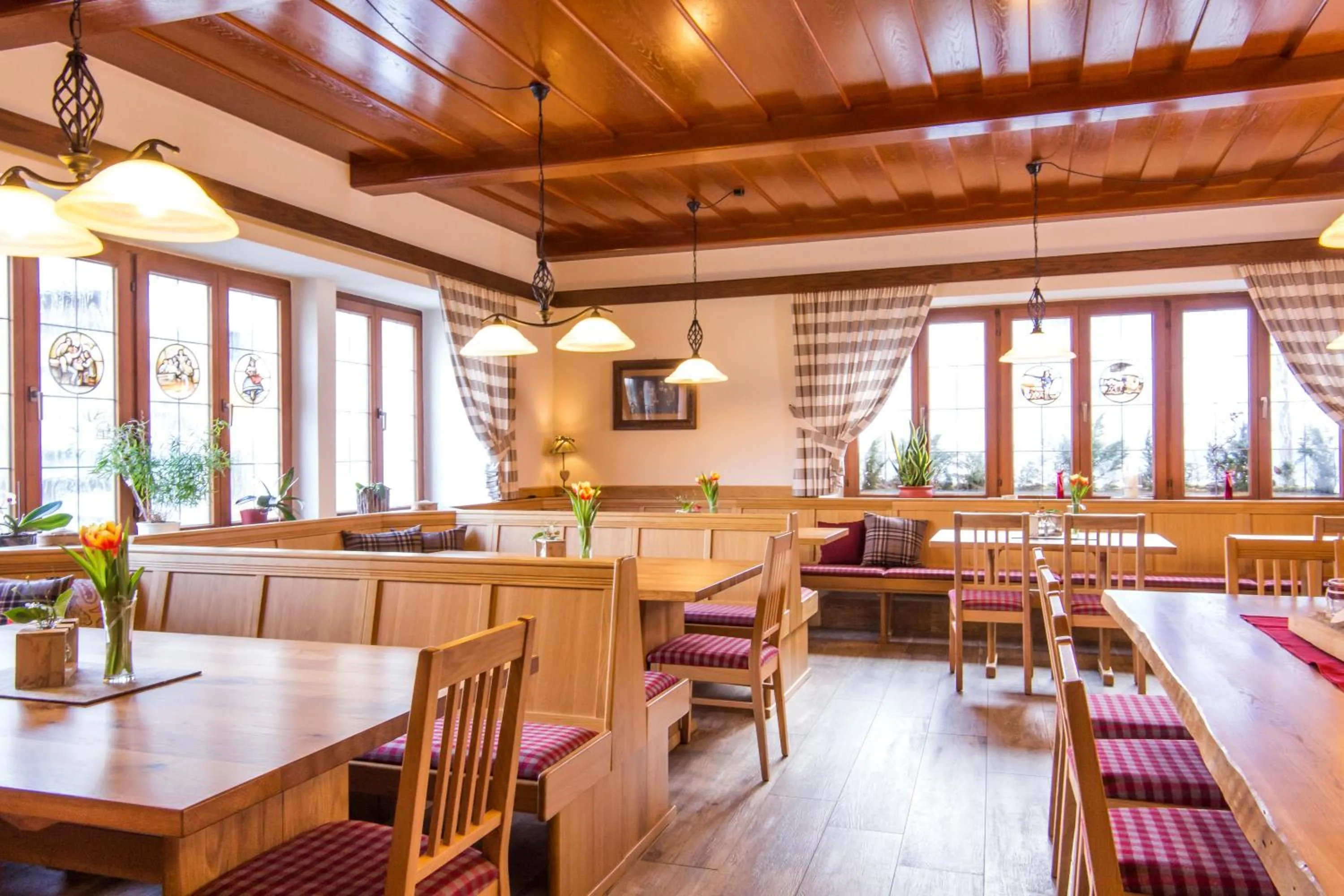Food and drinks, Restaurant/Places to Eat in Hotel-Gasthof Zur Post