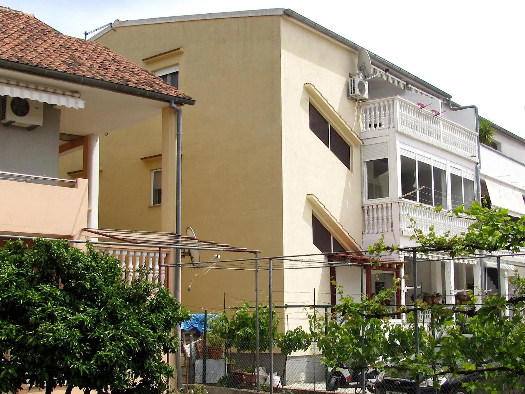 Property building in Apartments Klanac